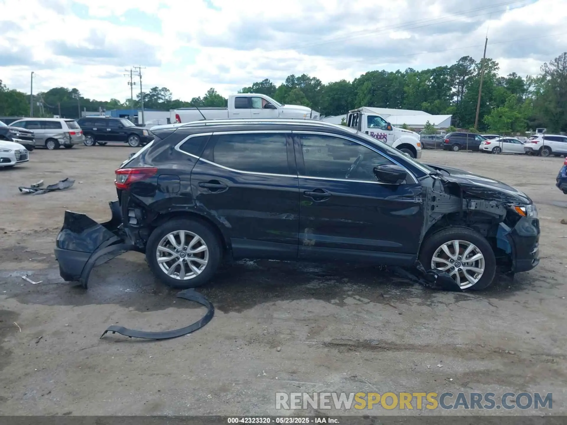 13 Photograph of a damaged car JN1BJ1BW0MW670554 NISSAN ROGUE SPORT 2021