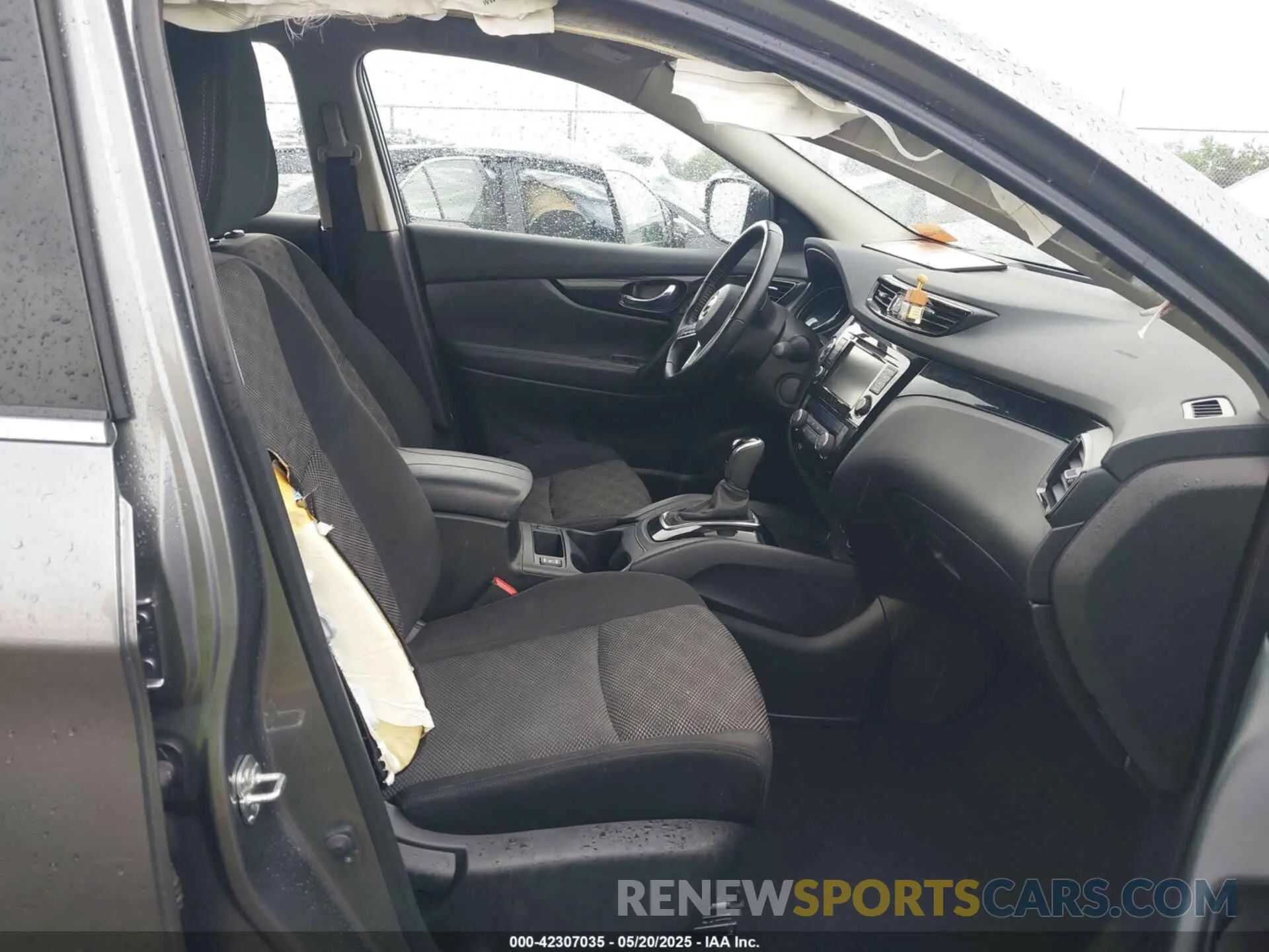 5 Photograph of a damaged car JN1BJ1BW7MW671443 NISSAN ROGUE SPORT 2021