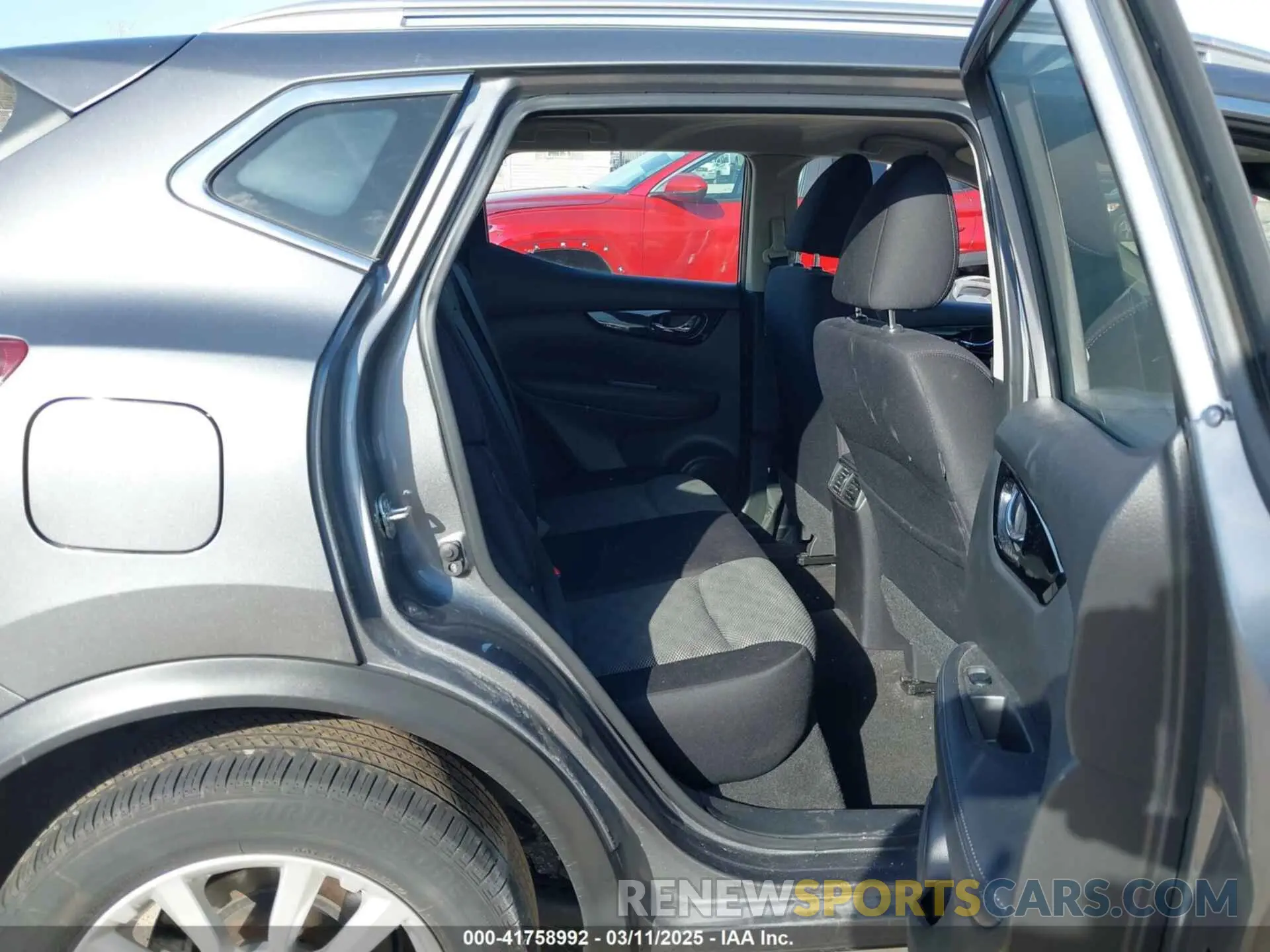 8 Photograph of a damaged car JN1BJ1BW8MW421614 NISSAN ROGUE SPORT 2021