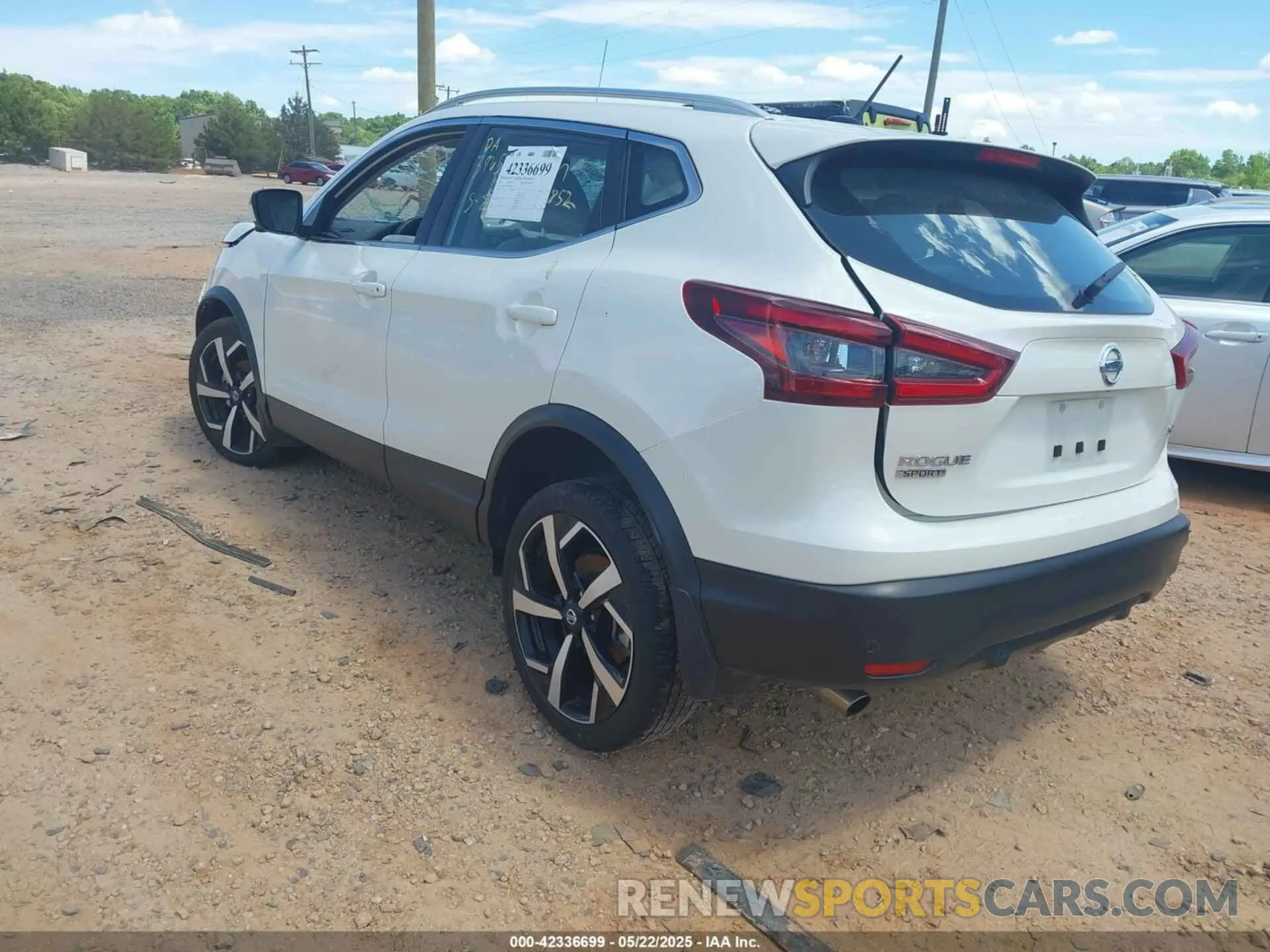 3 Photograph of a damaged car JN1BJ1CV1MW315852 NISSAN ROGUE SPORT 2021