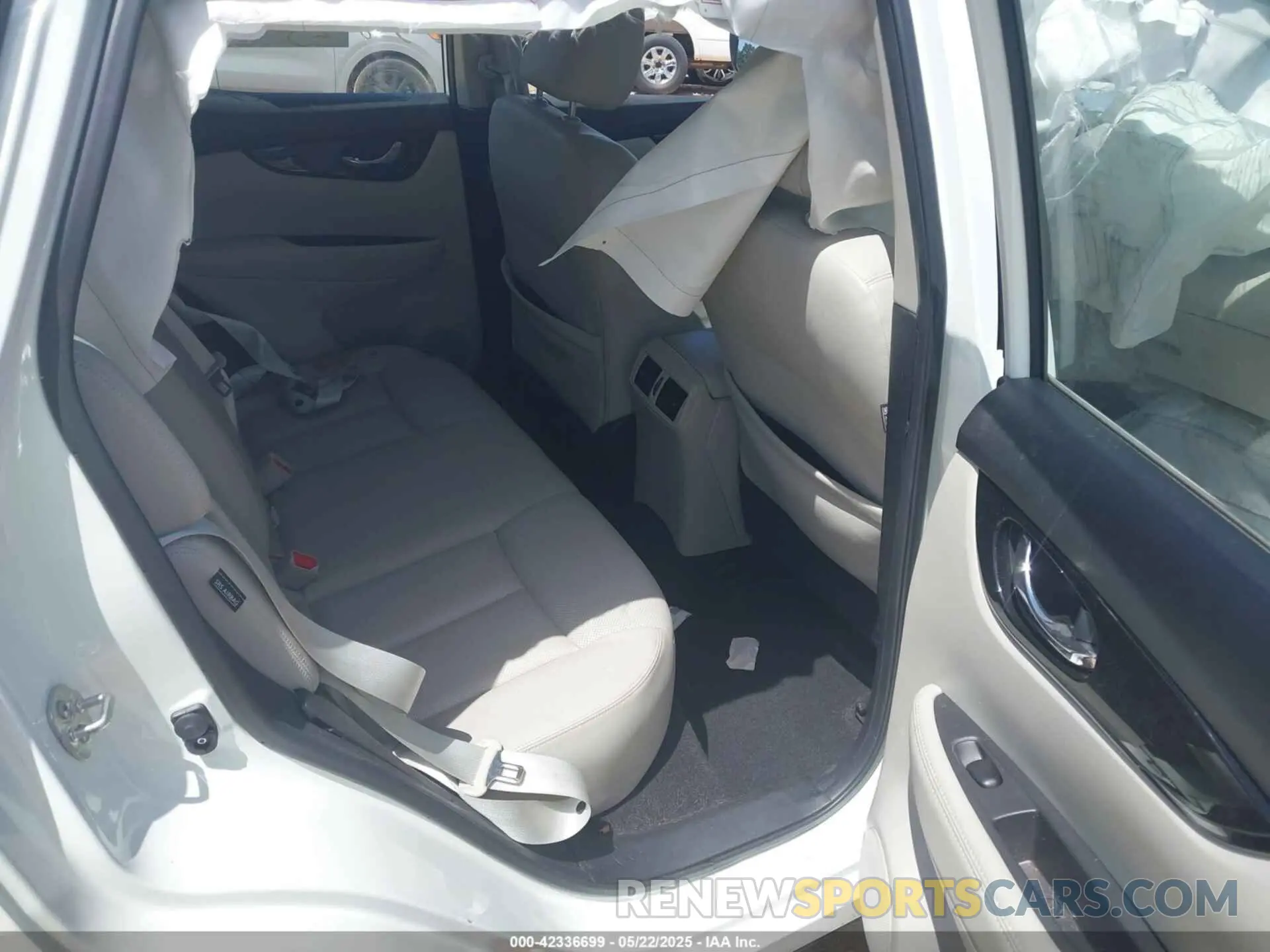 8 Photograph of a damaged car JN1BJ1CV1MW315852 NISSAN ROGUE SPORT 2021