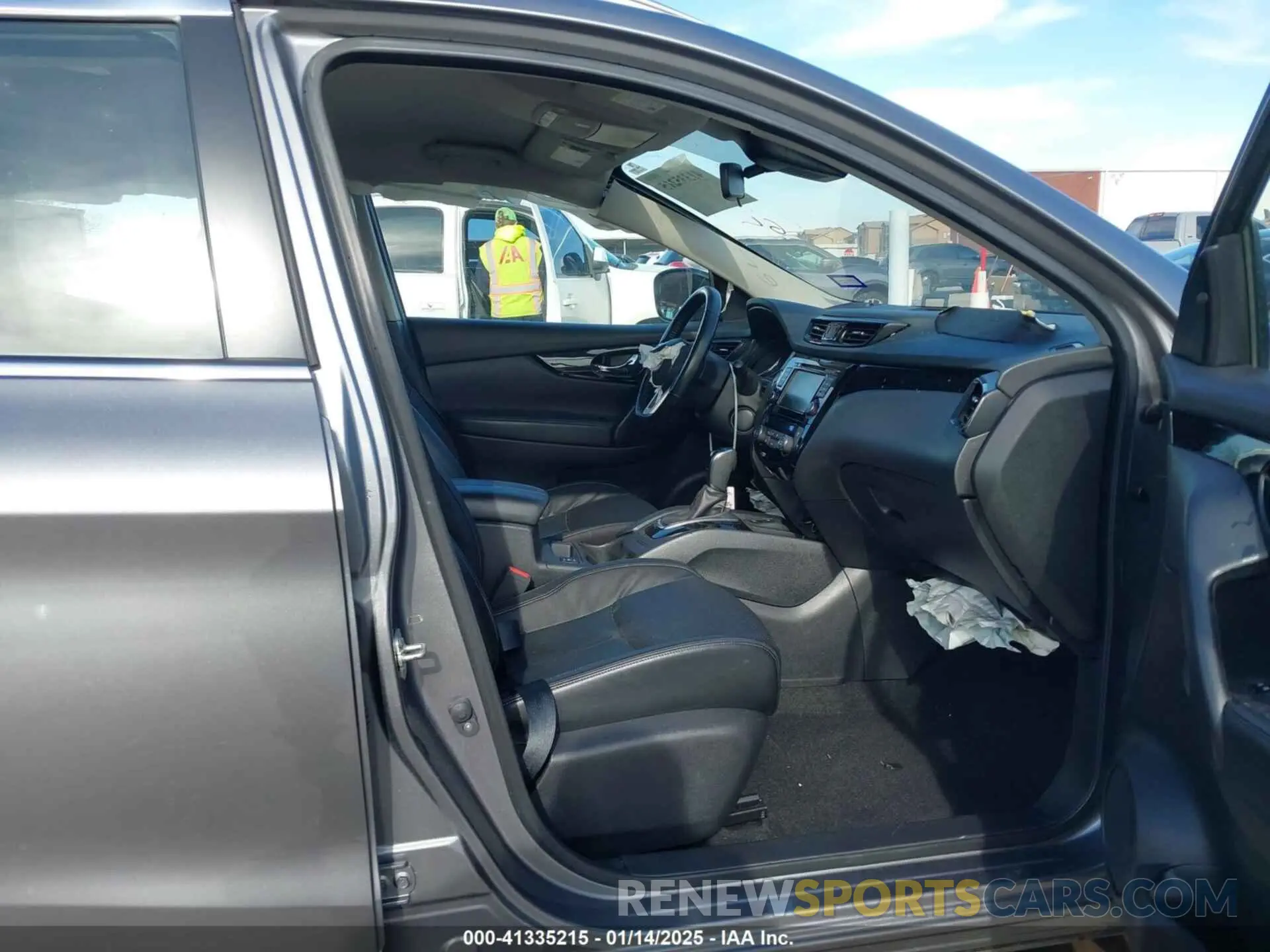 5 Photograph of a damaged car JN1BJ1CV3MW568574 NISSAN ROGUE SPORT 2021