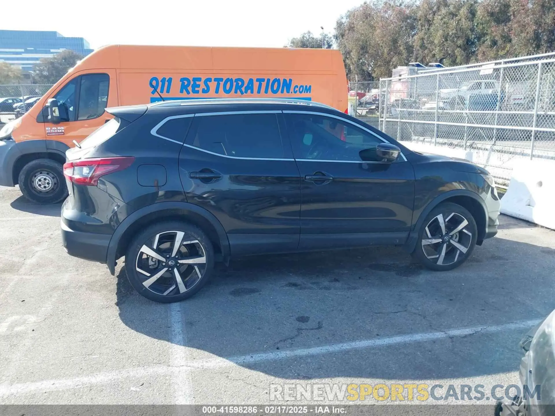 13 Photograph of a damaged car JN1BJ1CVXMW560682 NISSAN ROGUE SPORT 2021