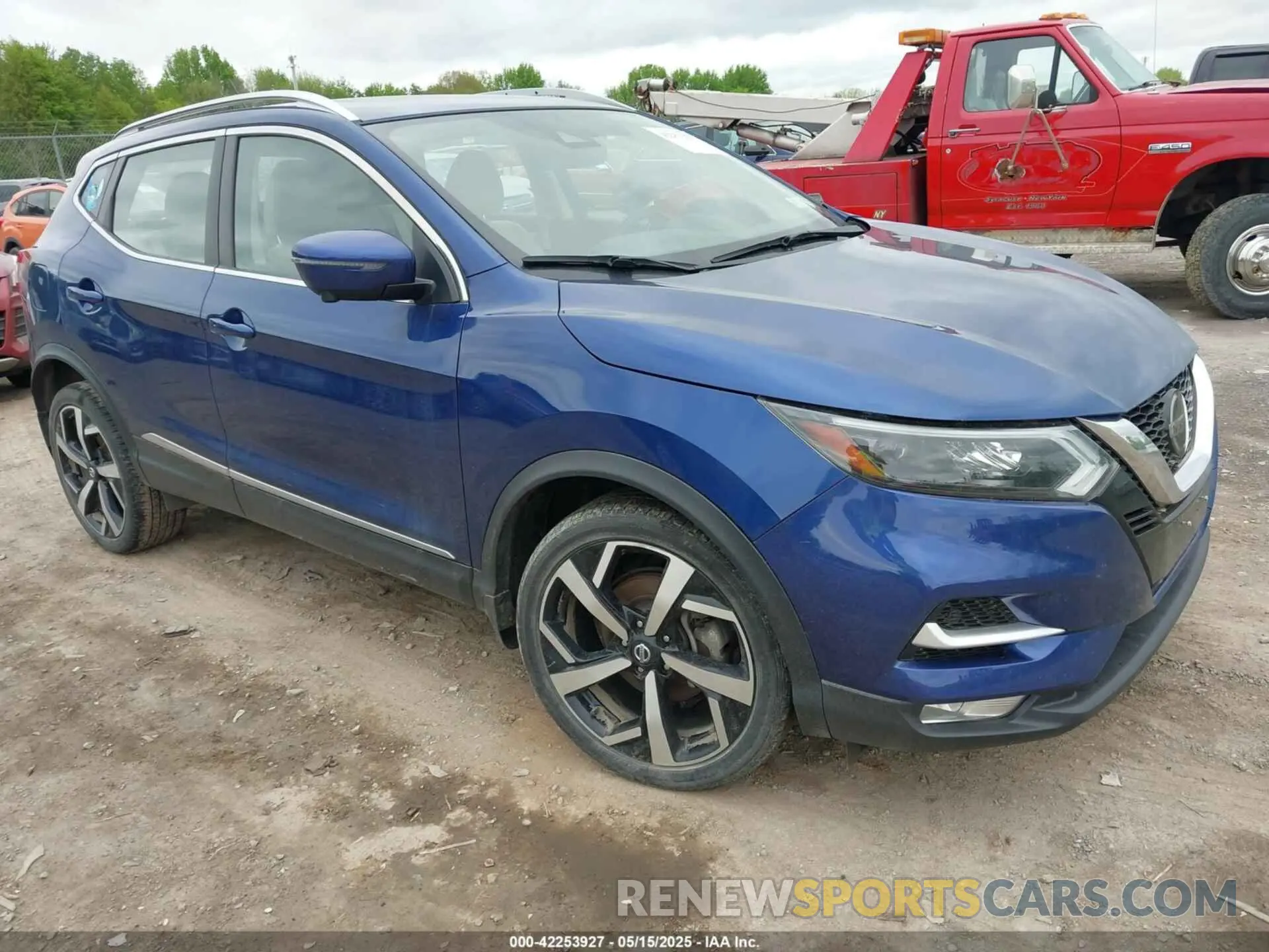 1 Photograph of a damaged car JN1BJ1CW3MW424600 NISSAN ROGUE SPORT 2021