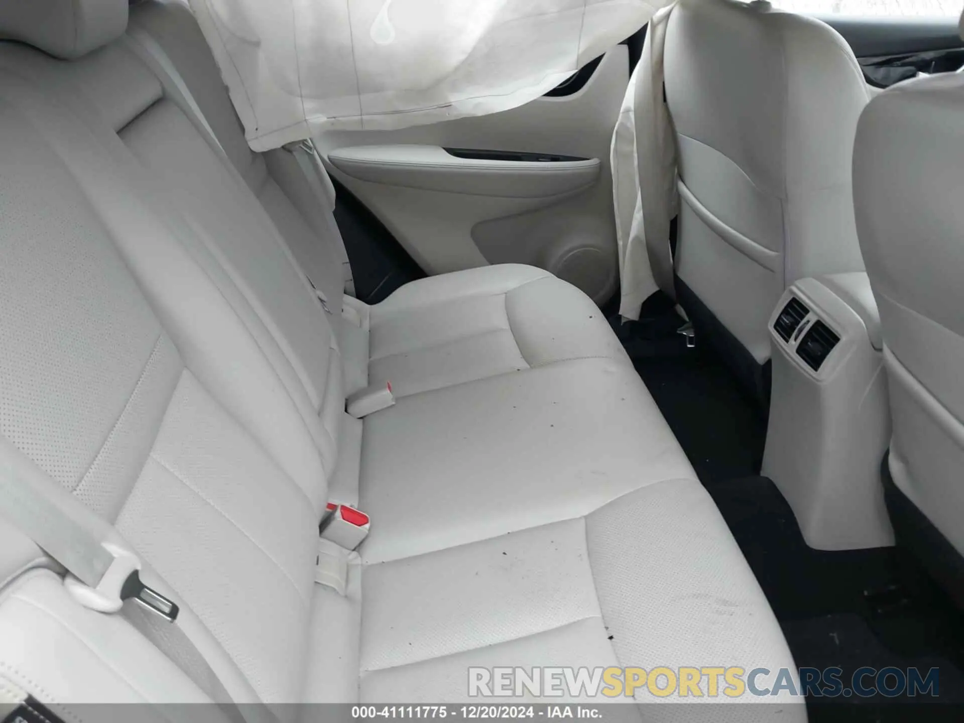 8 Photograph of a damaged car JN1BJ1CW3MW451148 NISSAN ROGUE SPORT 2021