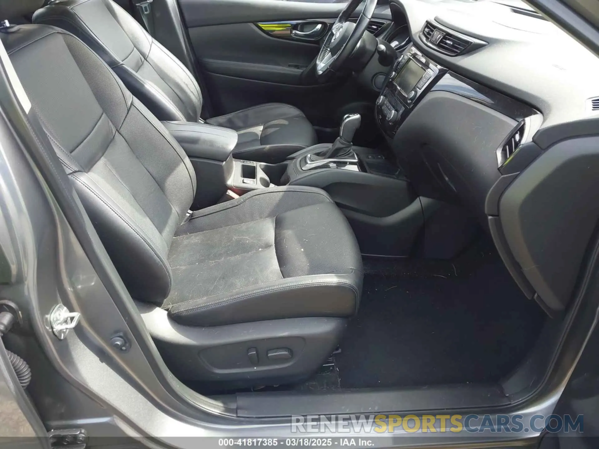 5 Photograph of a damaged car JN1BJ1CW4MW673245 NISSAN ROGUE SPORT 2021