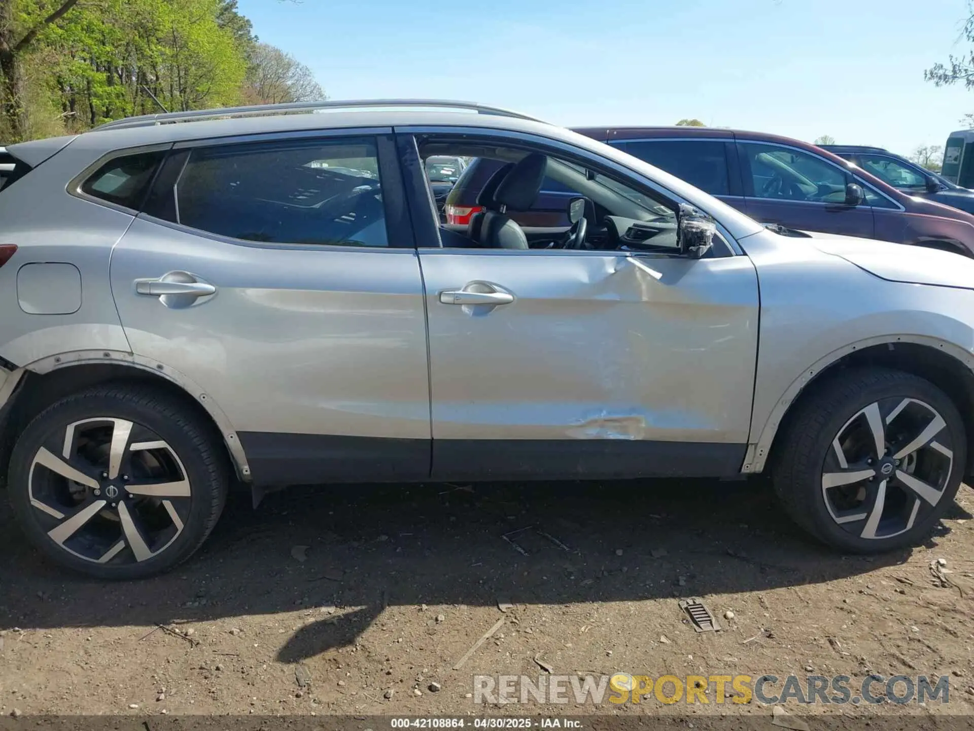 14 Photograph of a damaged car JN1BJ1CW9MW663293 NISSAN ROGUE SPORT 2021