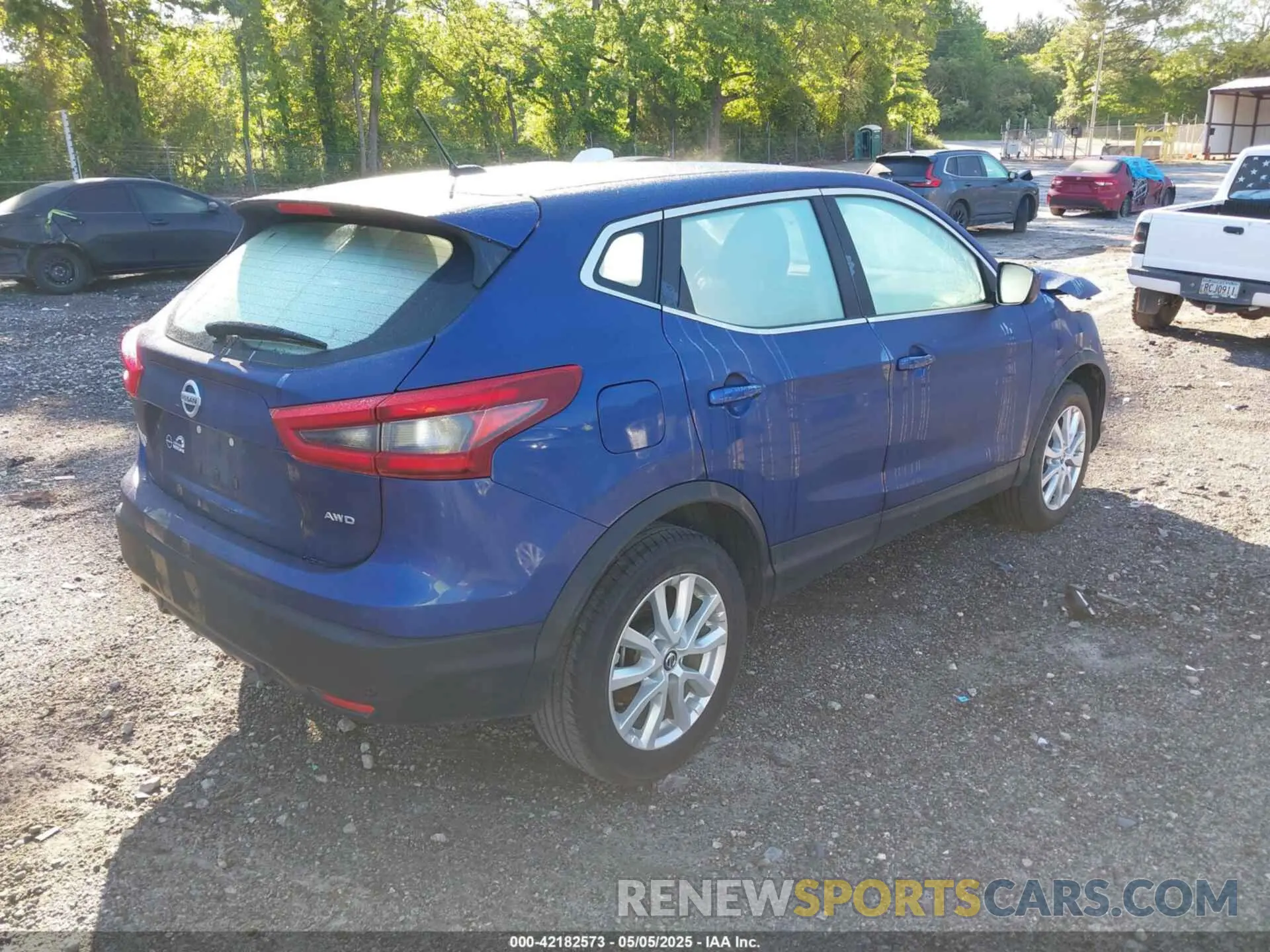 4 Photograph of a damaged car JN1BJ1AW1NW477784 NISSAN ROGUE SPORT 2022