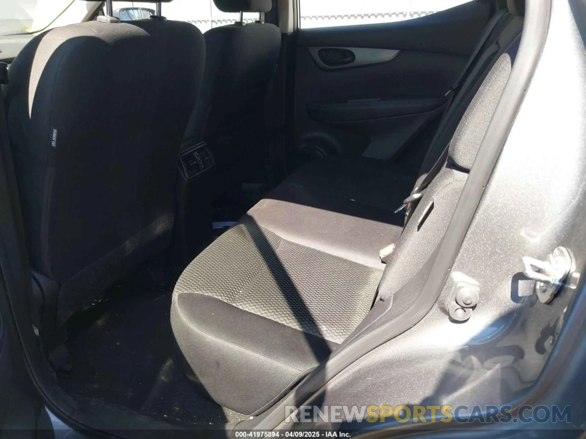 8 Photograph of a damaged car JN1BJ1AW7NW470886 NISSAN ROGUE SPORT 2022