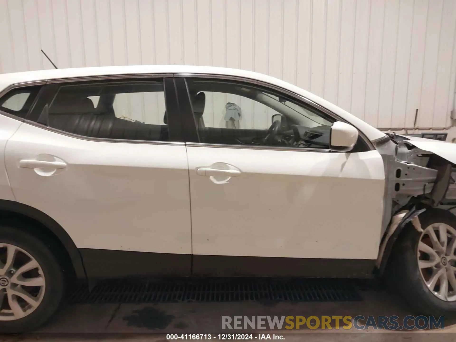 14 Photograph of a damaged car JN1BJ1AW7NW471391 NISSAN ROGUE SPORT 2022