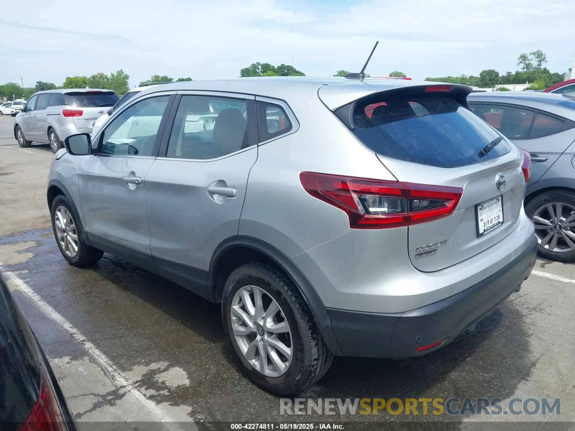14 Photograph of a damaged car JN1BJ1AW7NW476395 NISSAN ROGUE SPORT 2022