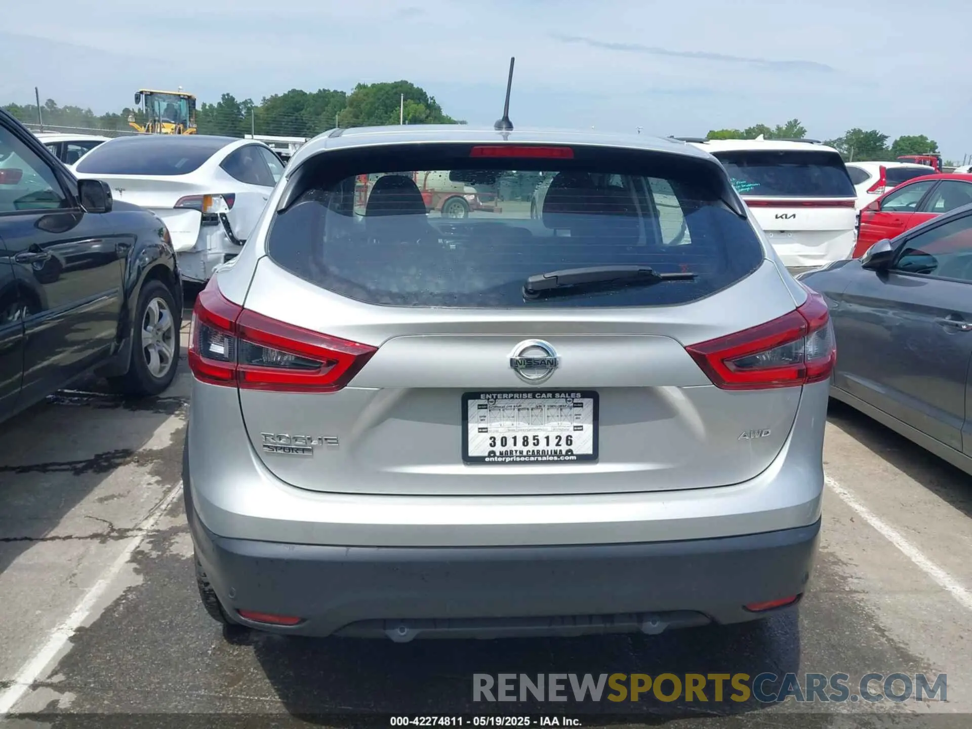 16 Photograph of a damaged car JN1BJ1AW7NW476395 NISSAN ROGUE SPORT 2022