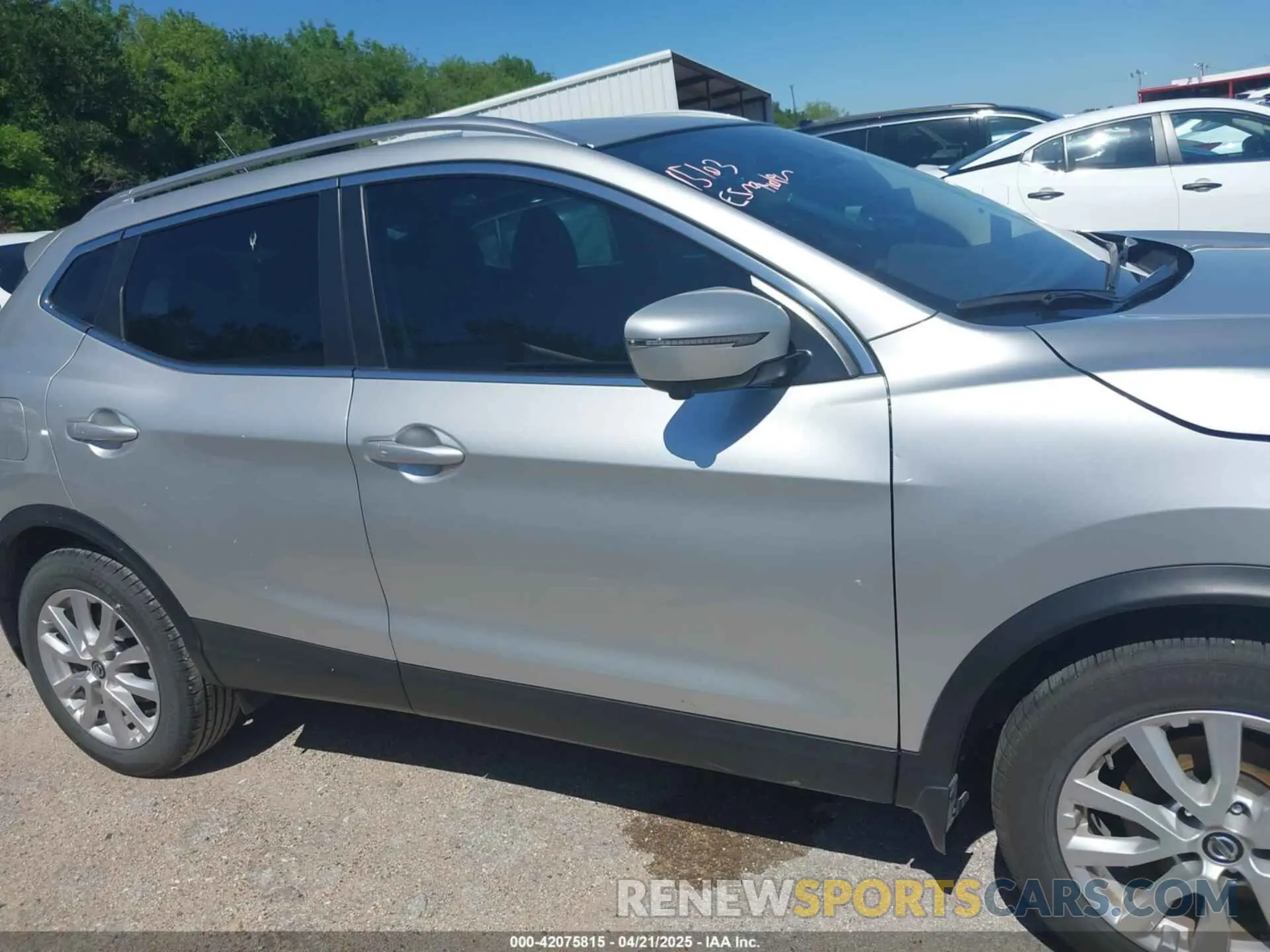 13 Photograph of a damaged car JN1BJ1BW0NW487477 NISSAN ROGUE SPORT 2022