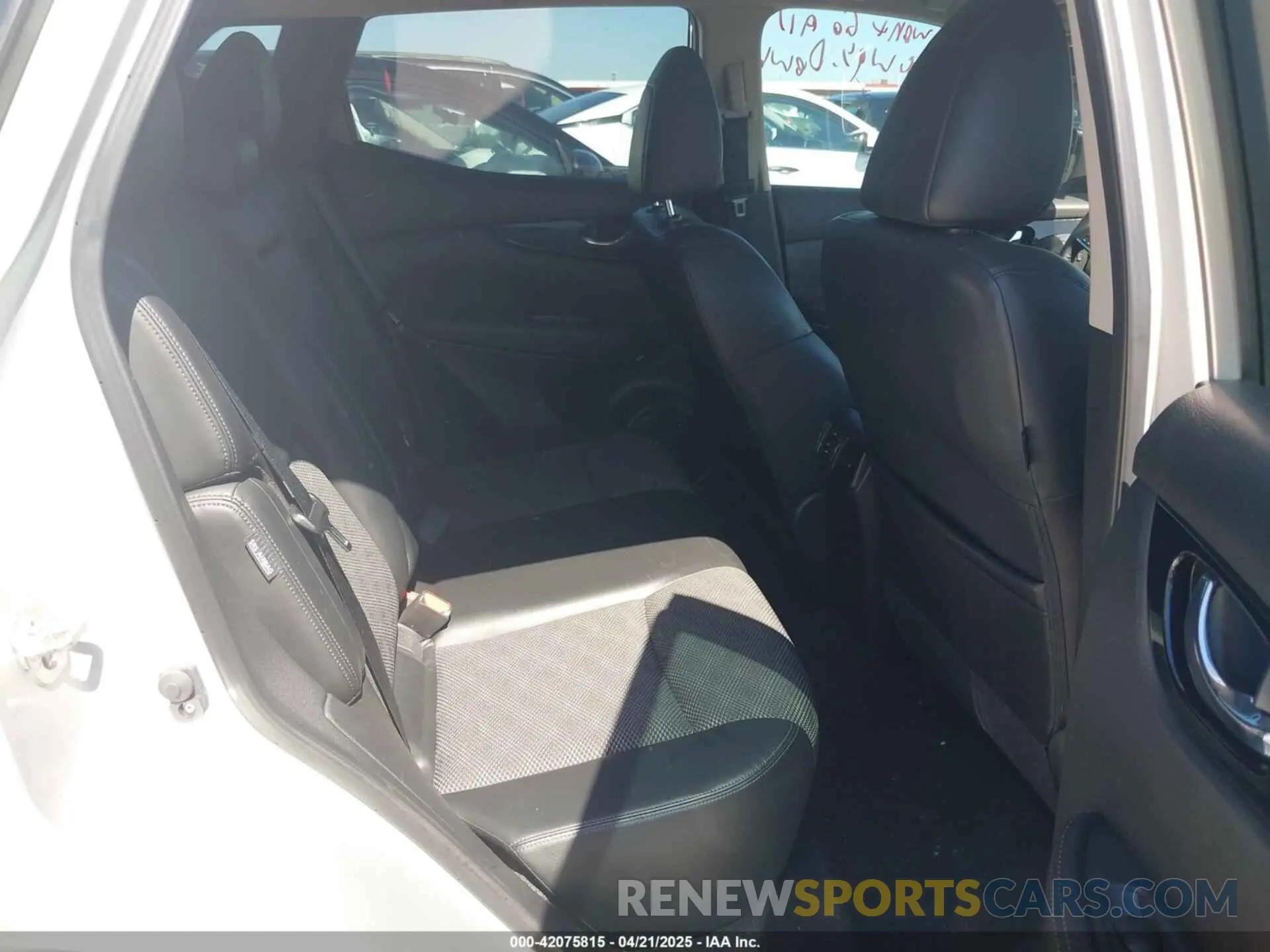 8 Photograph of a damaged car JN1BJ1BW0NW487477 NISSAN ROGUE SPORT 2022