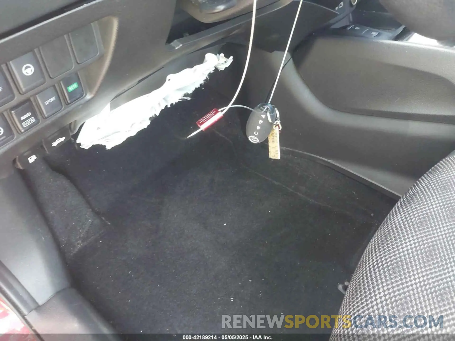 11 Photograph of a damaged car JN1BJ1BW0NW487706 NISSAN ROGUE SPORT 2022
