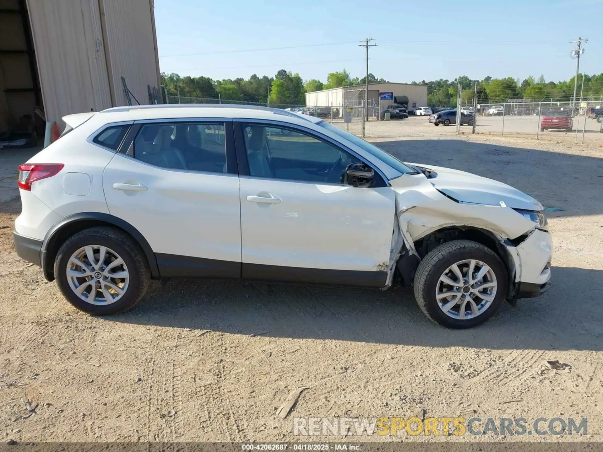 14 Photograph of a damaged car JN1BJ1BW9NW490359 NISSAN ROGUE SPORT 2022