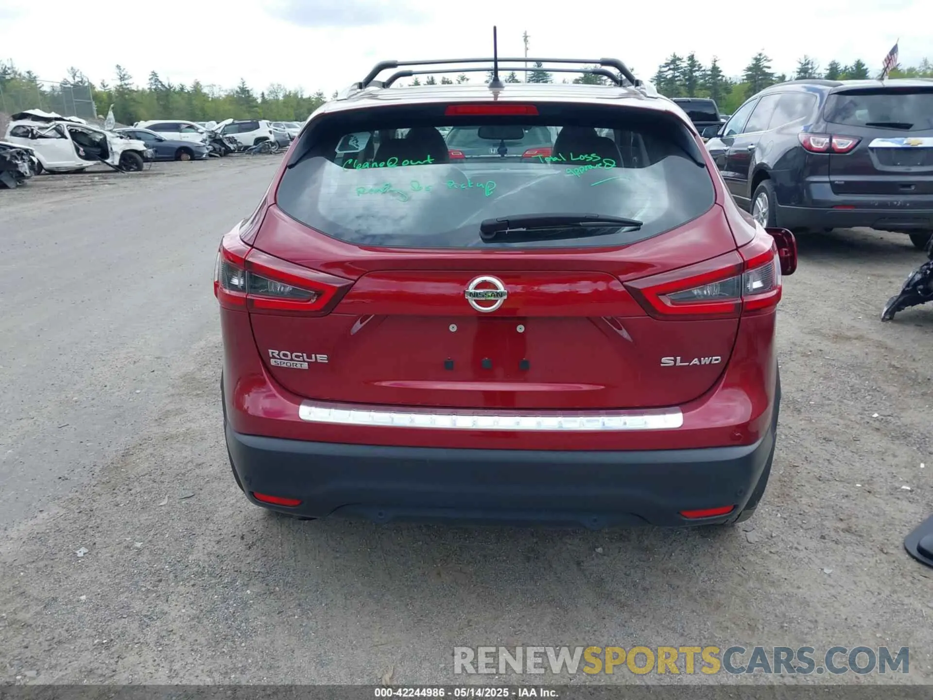 17 Photograph of a damaged car JN1BJ1CW0NW484433 NISSAN ROGUE SPORT 2022