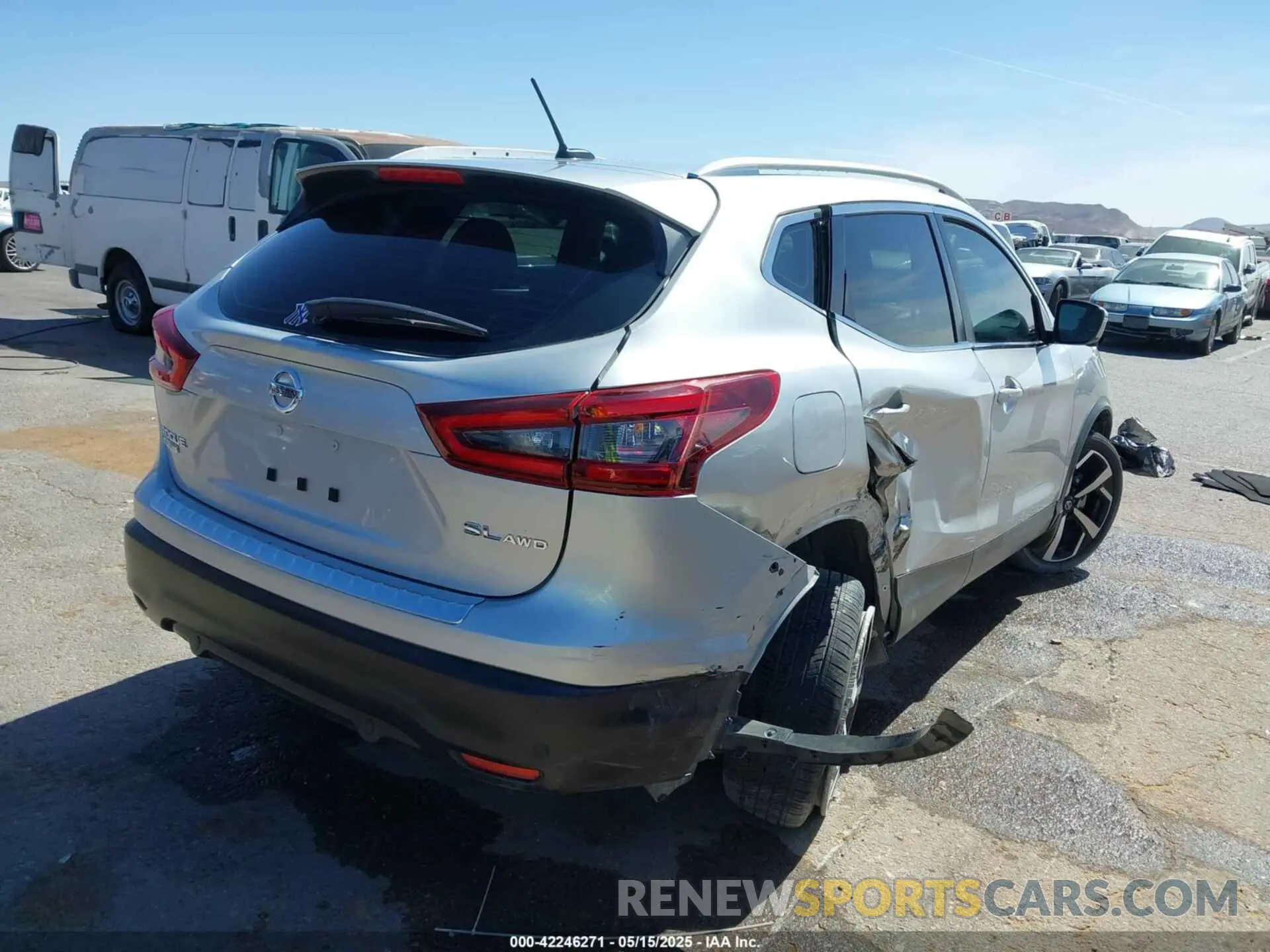 4 Photograph of a damaged car JN1BJ1CW4NW486511 NISSAN ROGUE SPORT 2022