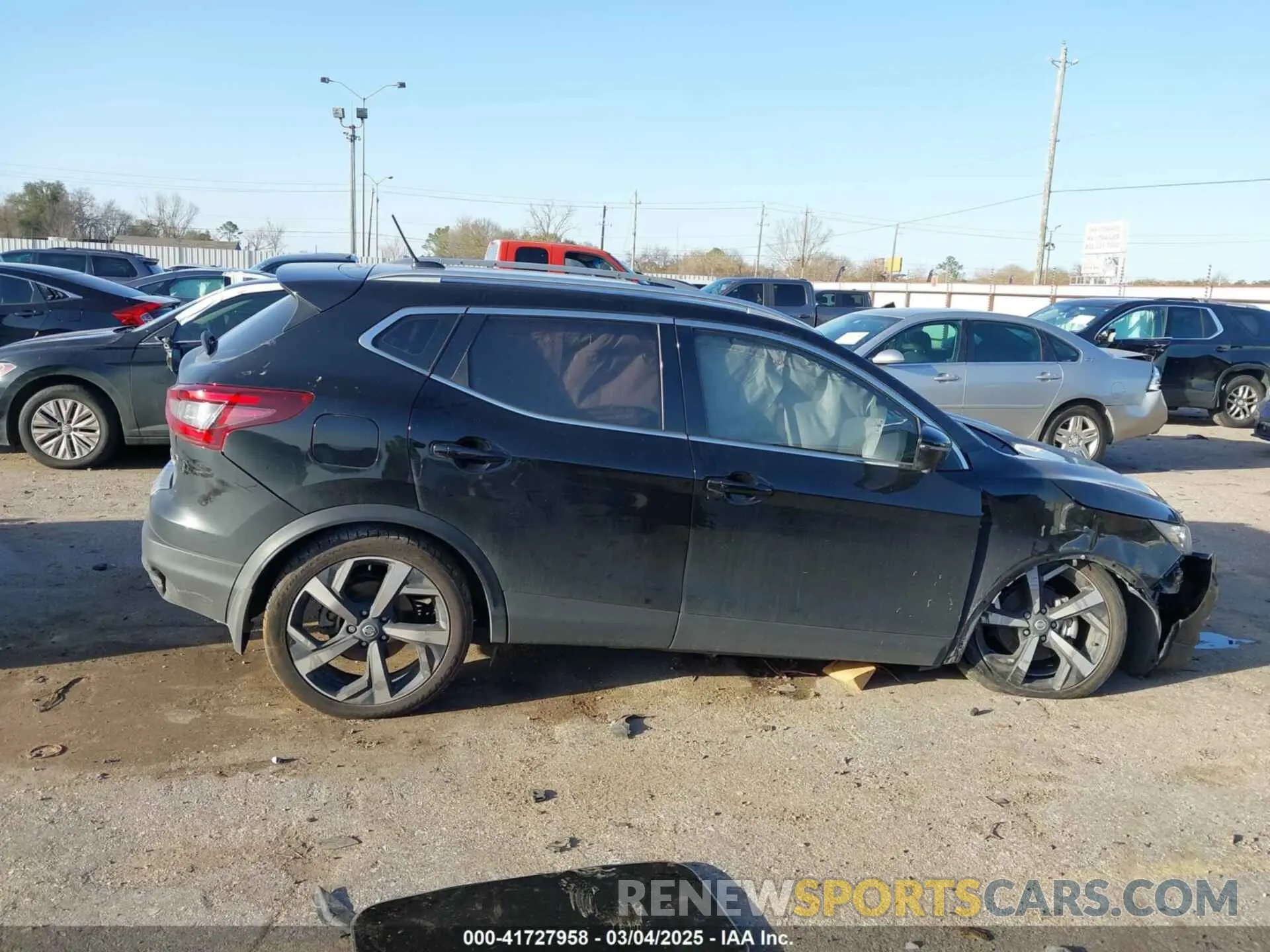 13 Photograph of a damaged car JN1BJ1CW7NW486759 NISSAN ROGUE SPORT 2022