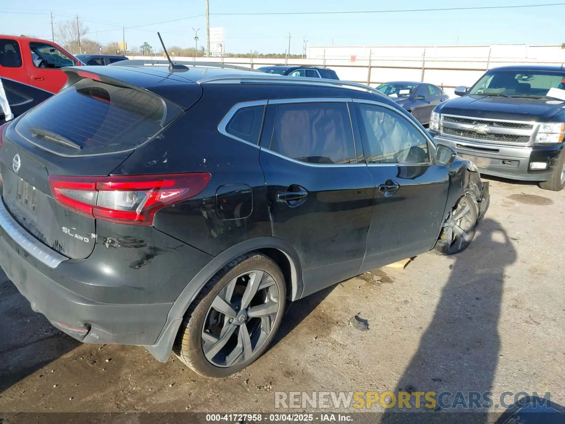 4 Photograph of a damaged car JN1BJ1CW7NW486759 NISSAN ROGUE SPORT 2022