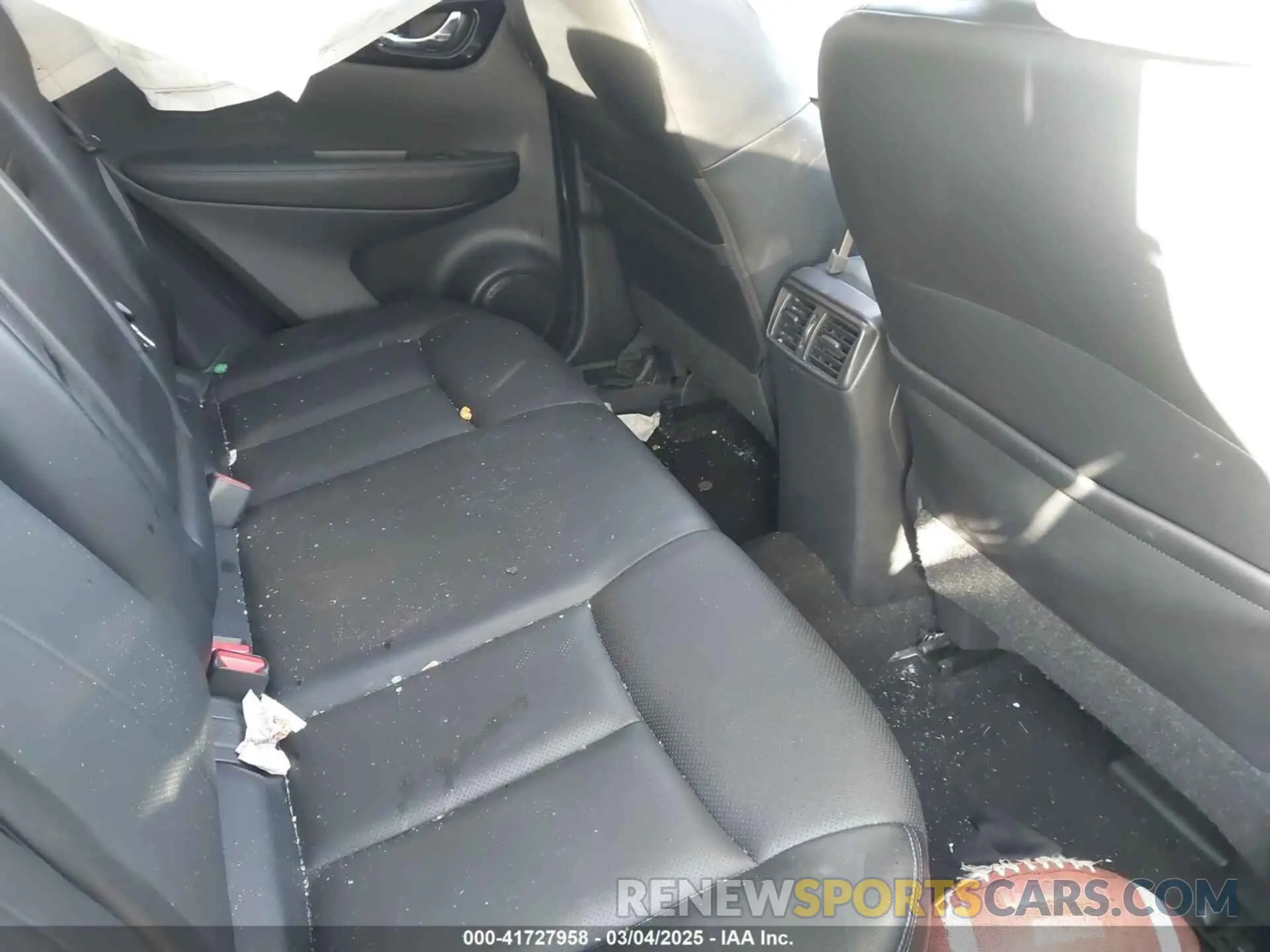 8 Photograph of a damaged car JN1BJ1CW7NW486759 NISSAN ROGUE SPORT 2022