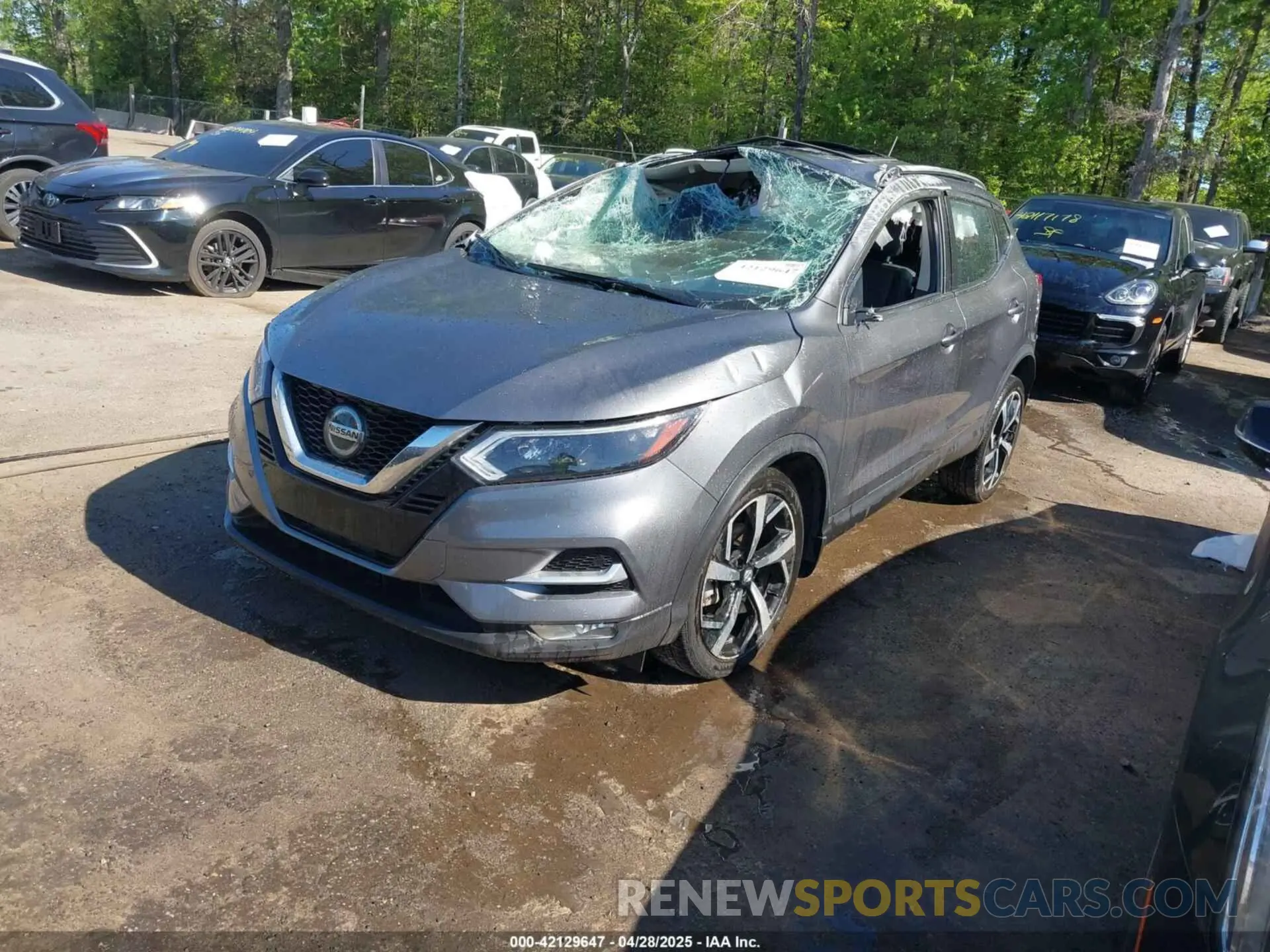 2 Photograph of a damaged car JN1BJ1CWXNW482768 NISSAN ROGUE SPORT 2022