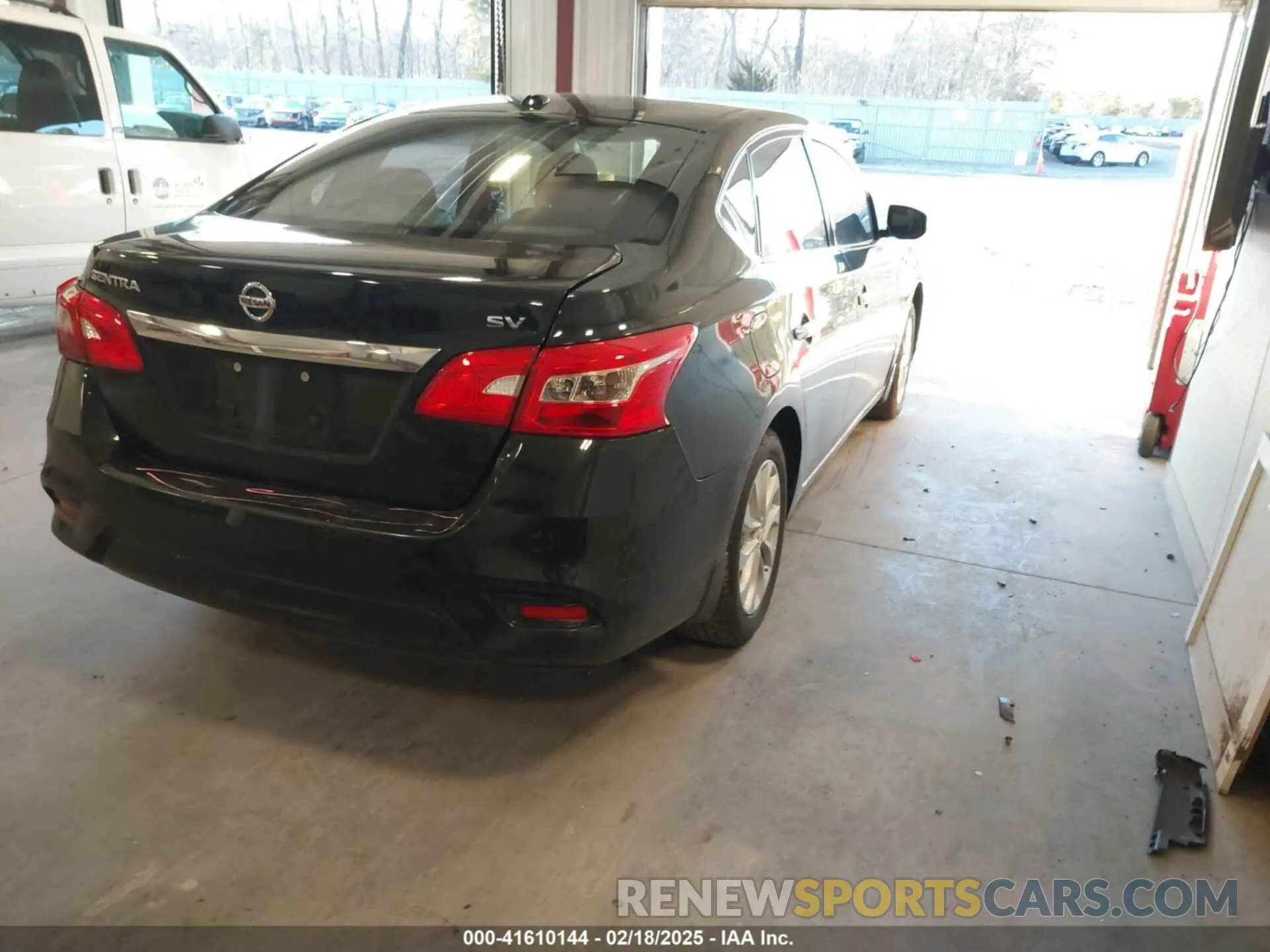 4 Photograph of a damaged car 3N1AB7AP0KL608760 NISSAN SENTRA 2019