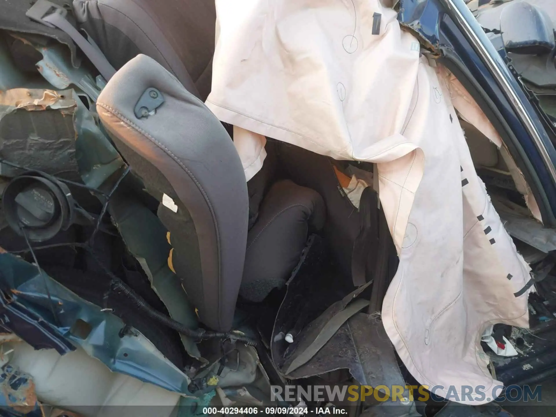 8 Photograph of a damaged car 3N1AB7AP0KL612128 NISSAN SENTRA 2019