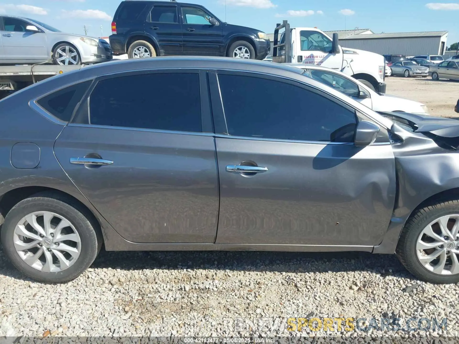 13 Photograph of a damaged car 3N1AB7AP0KL625817 NISSAN SENTRA 2019