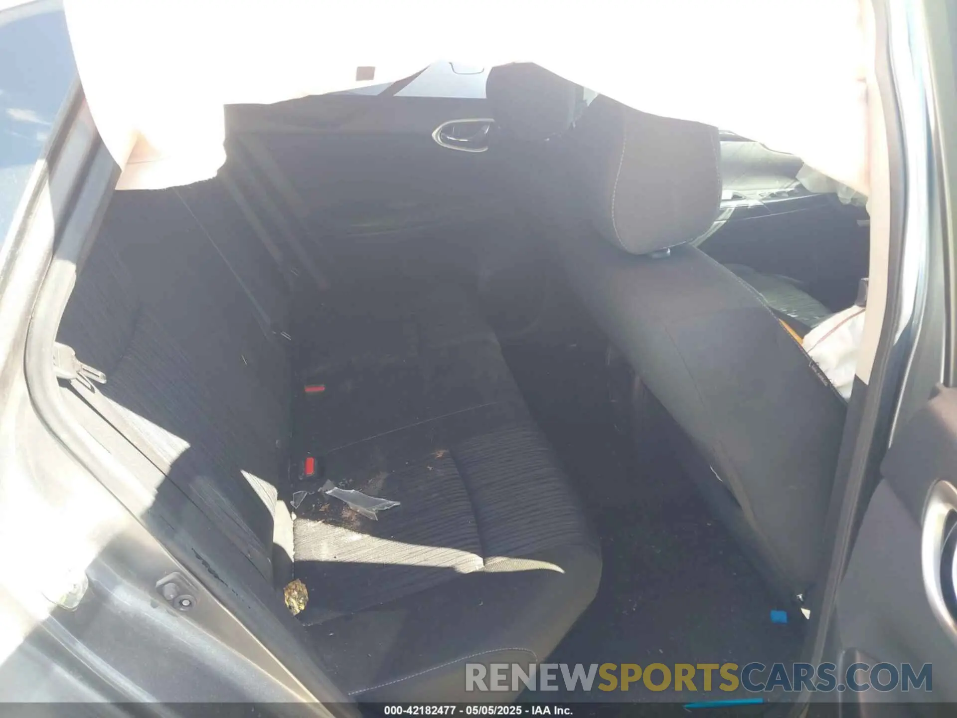 8 Photograph of a damaged car 3N1AB7AP0KL625817 NISSAN SENTRA 2019