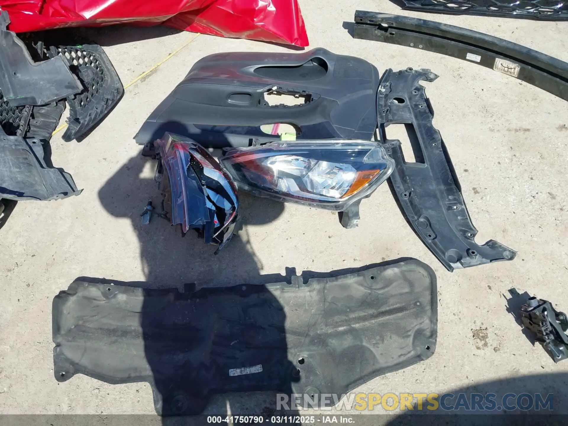 19 Photograph of a damaged car 3N1AB7AP0KL626675 NISSAN SENTRA 2019