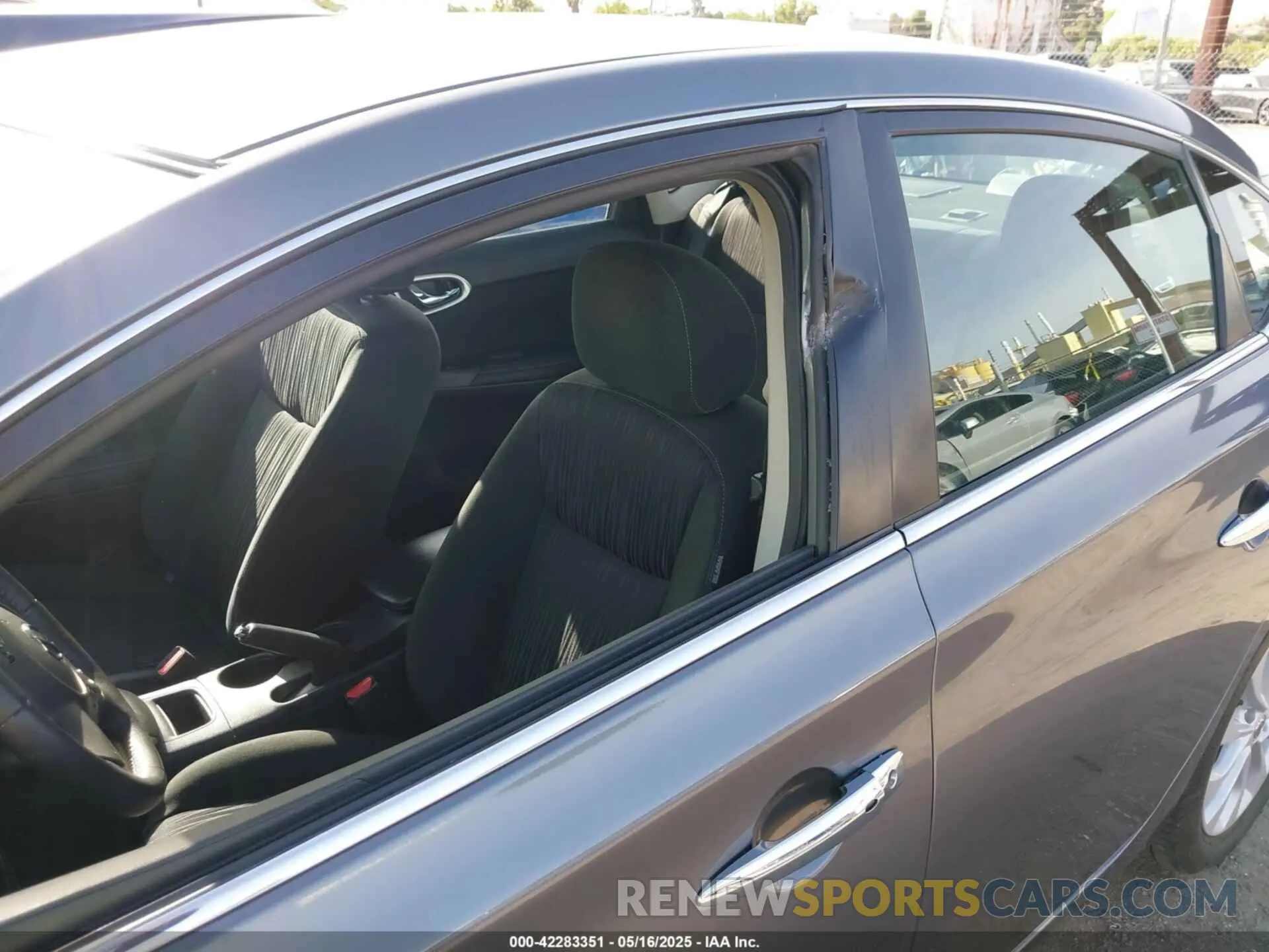 6 Photograph of a damaged car 3N1AB7AP0KL627261 NISSAN SENTRA 2019