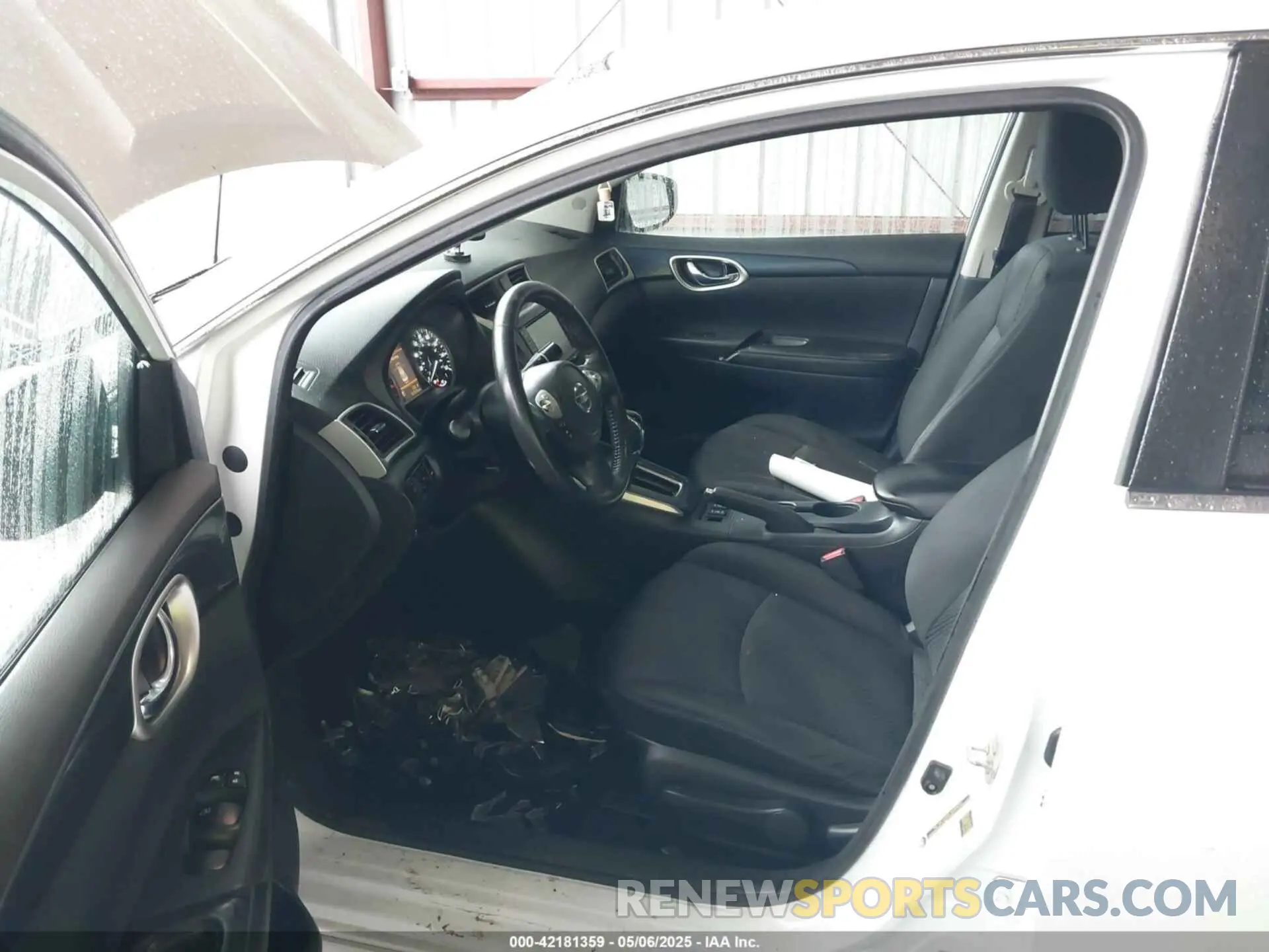 5 Photograph of a damaged car 3N1AB7AP0KY210693 NISSAN SENTRA 2019
