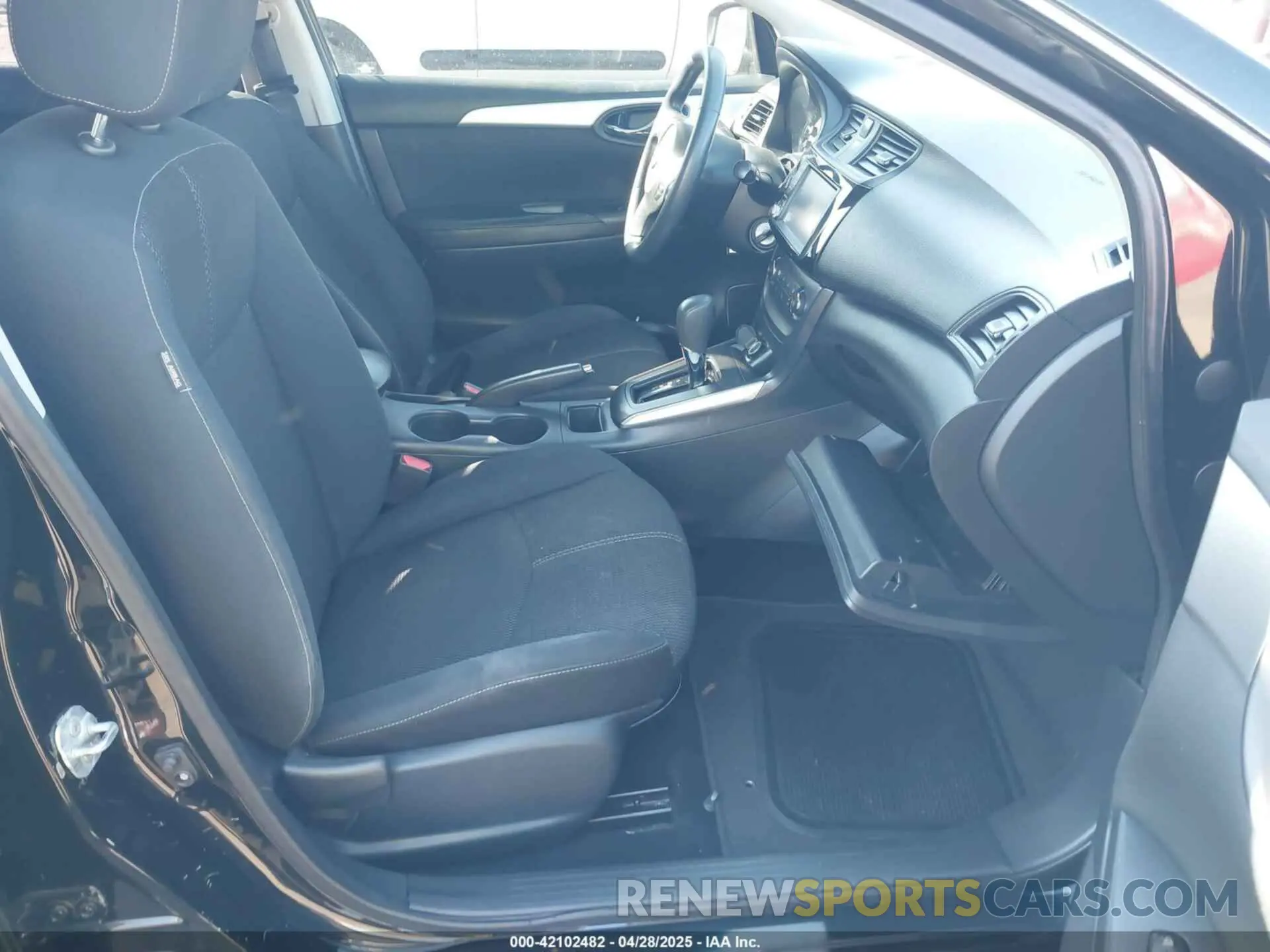 5 Photograph of a damaged car 3N1AB7AP0KY248392 NISSAN SENTRA 2019