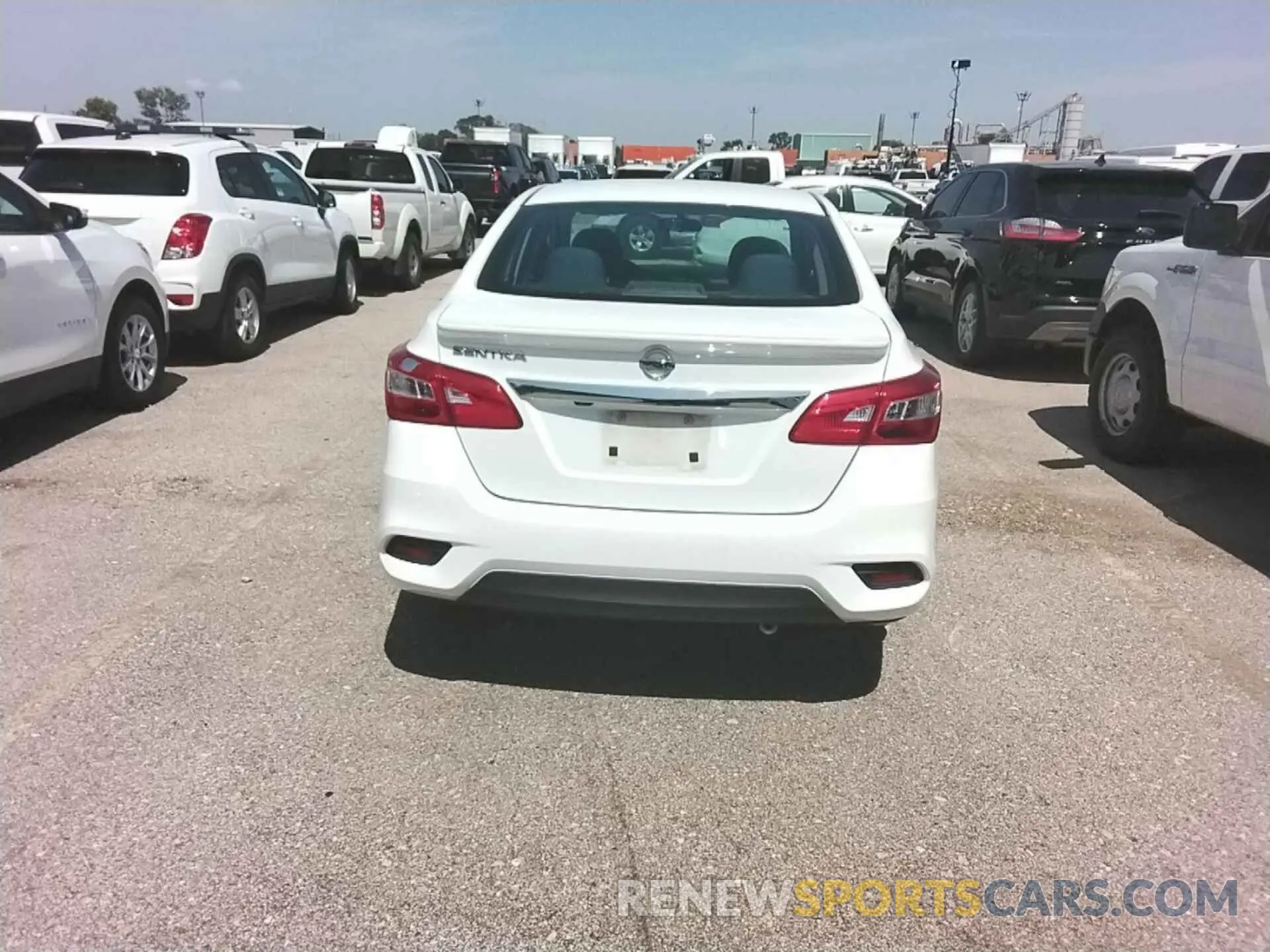 25 Photograph of a damaged car 3N1AB7AP0KY252572 NISSAN SENTRA 2019