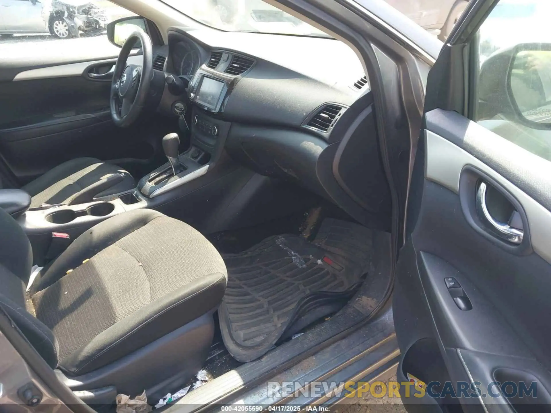 5 Photograph of a damaged car 3N1AB7AP0KY262079 NISSAN SENTRA 2019