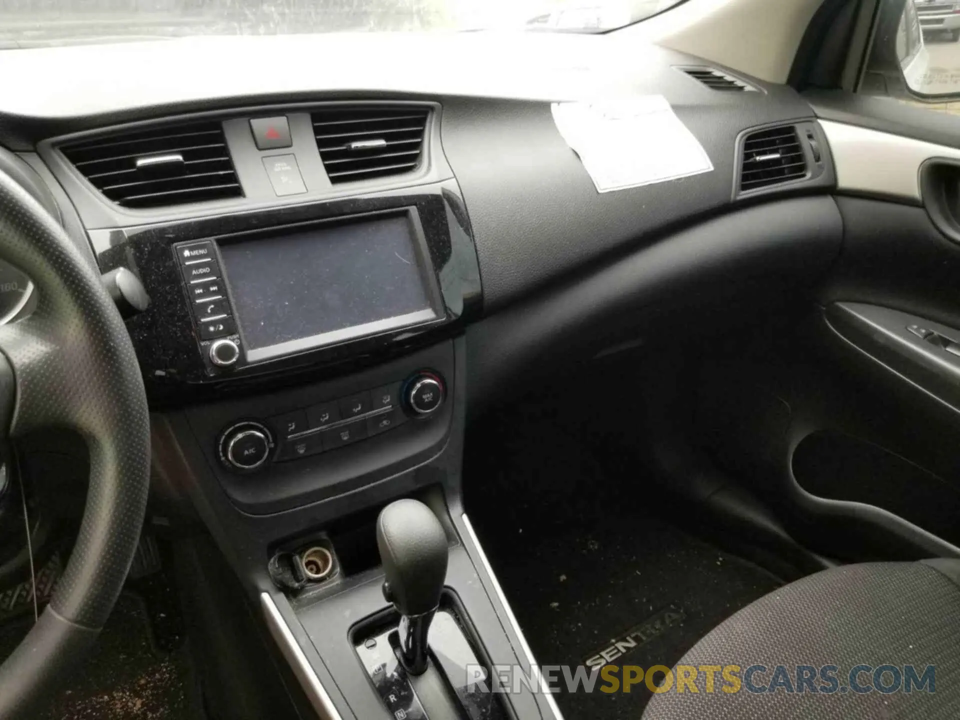 25 Photograph of a damaged car 3N1AB7AP0KY265886 NISSAN SENTRA 2019