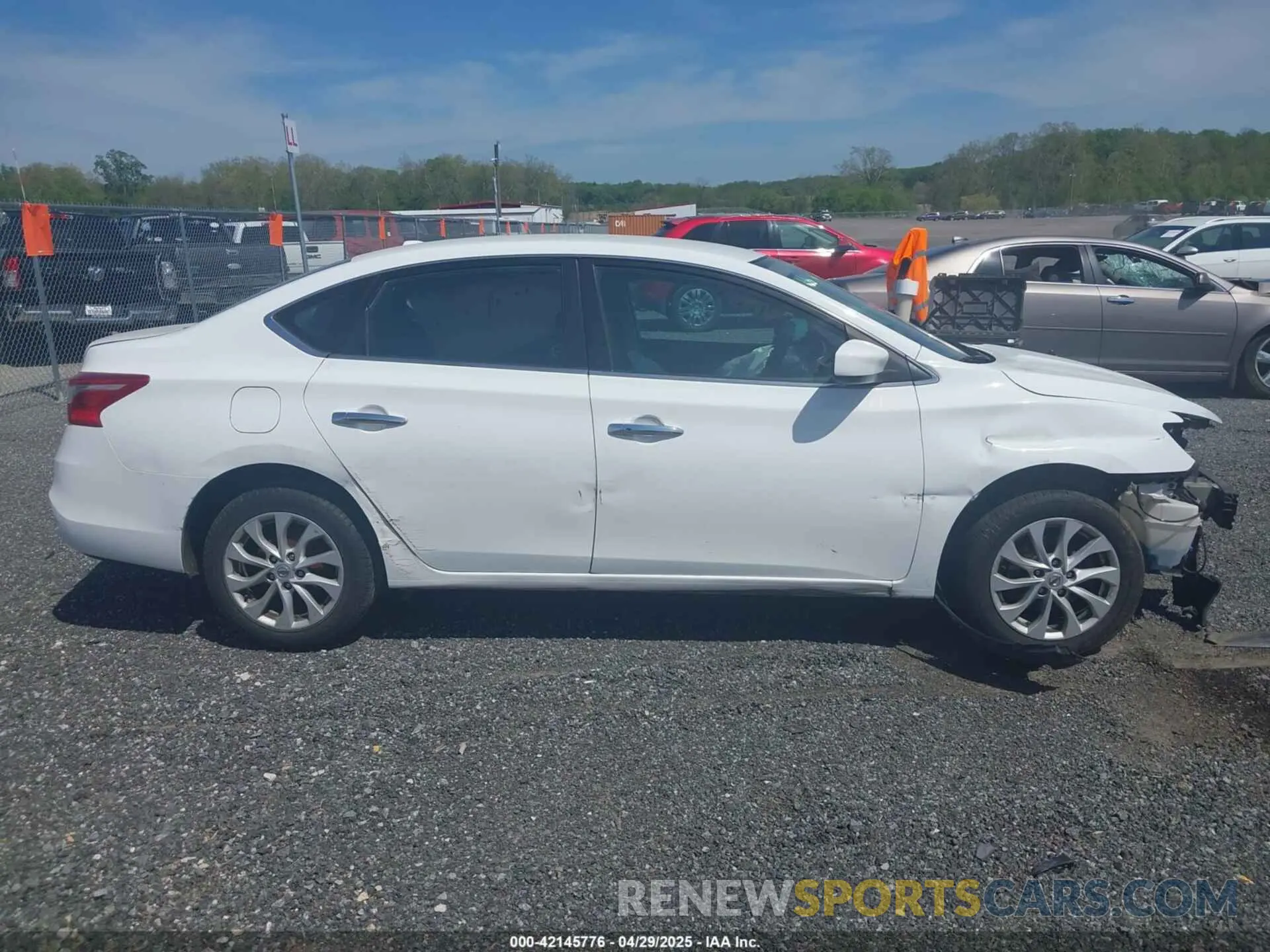 14 Photograph of a damaged car 3N1AB7AP0KY275656 NISSAN SENTRA 2019