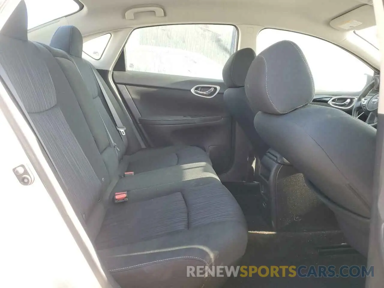 10 Photograph of a damaged car 3N1AB7AP0KY286849 NISSAN SENTRA 2019