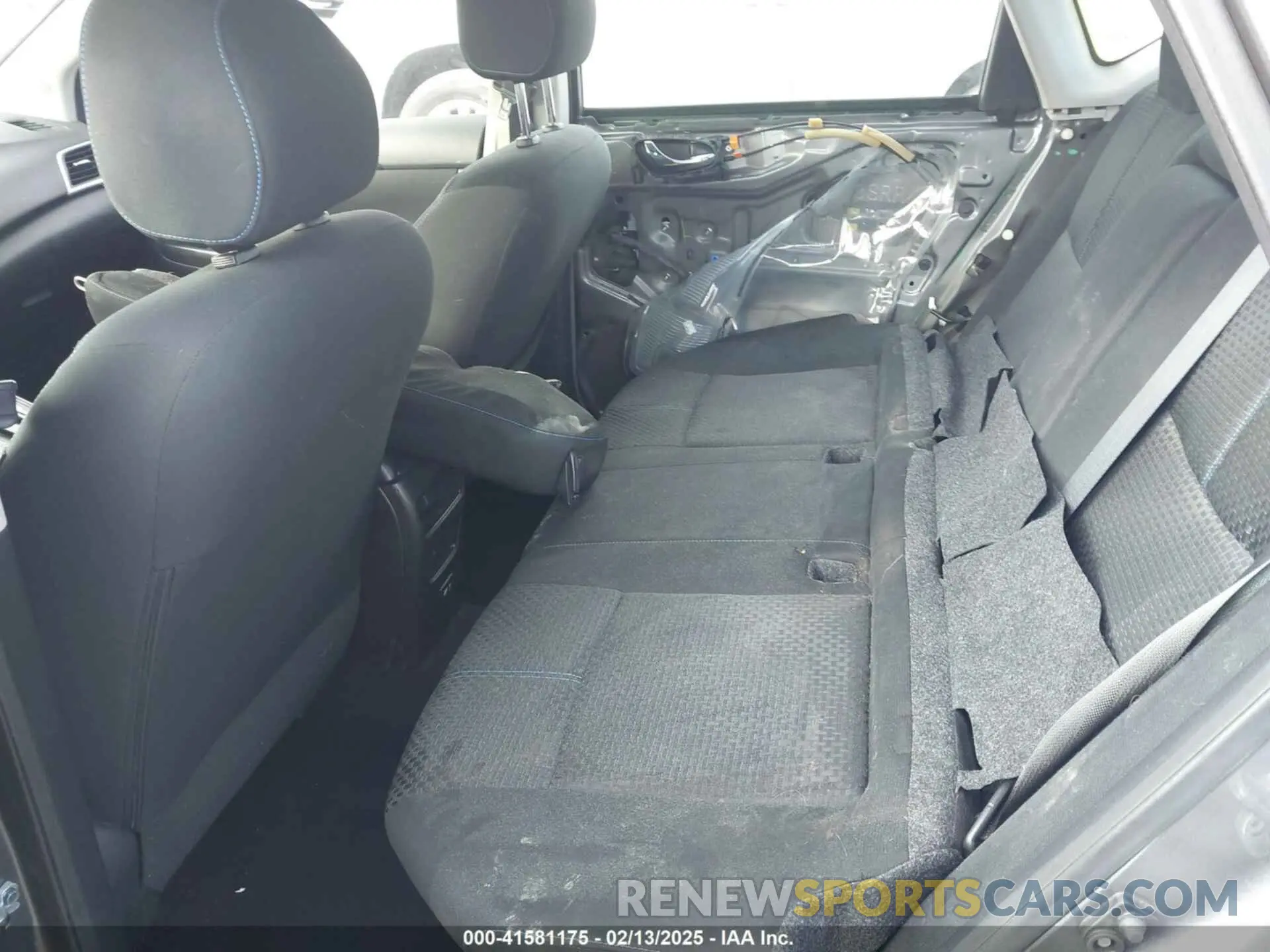 8 Photograph of a damaged car 3N1AB7AP0KY295924 NISSAN SENTRA 2019