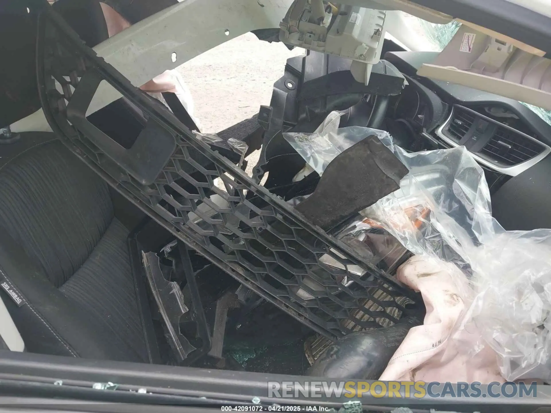 5 Photograph of a damaged car 3N1AB7AP0KY317713 NISSAN SENTRA 2019