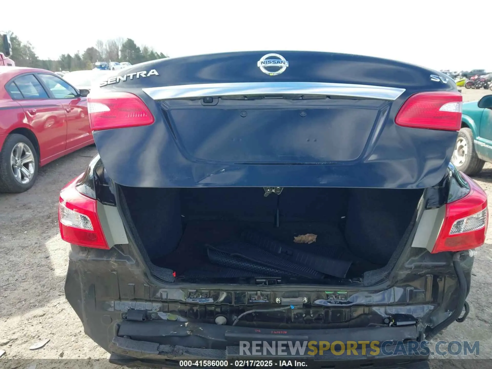 17 Photograph of a damaged car 3N1AB7AP0KY324144 NISSAN SENTRA 2019
