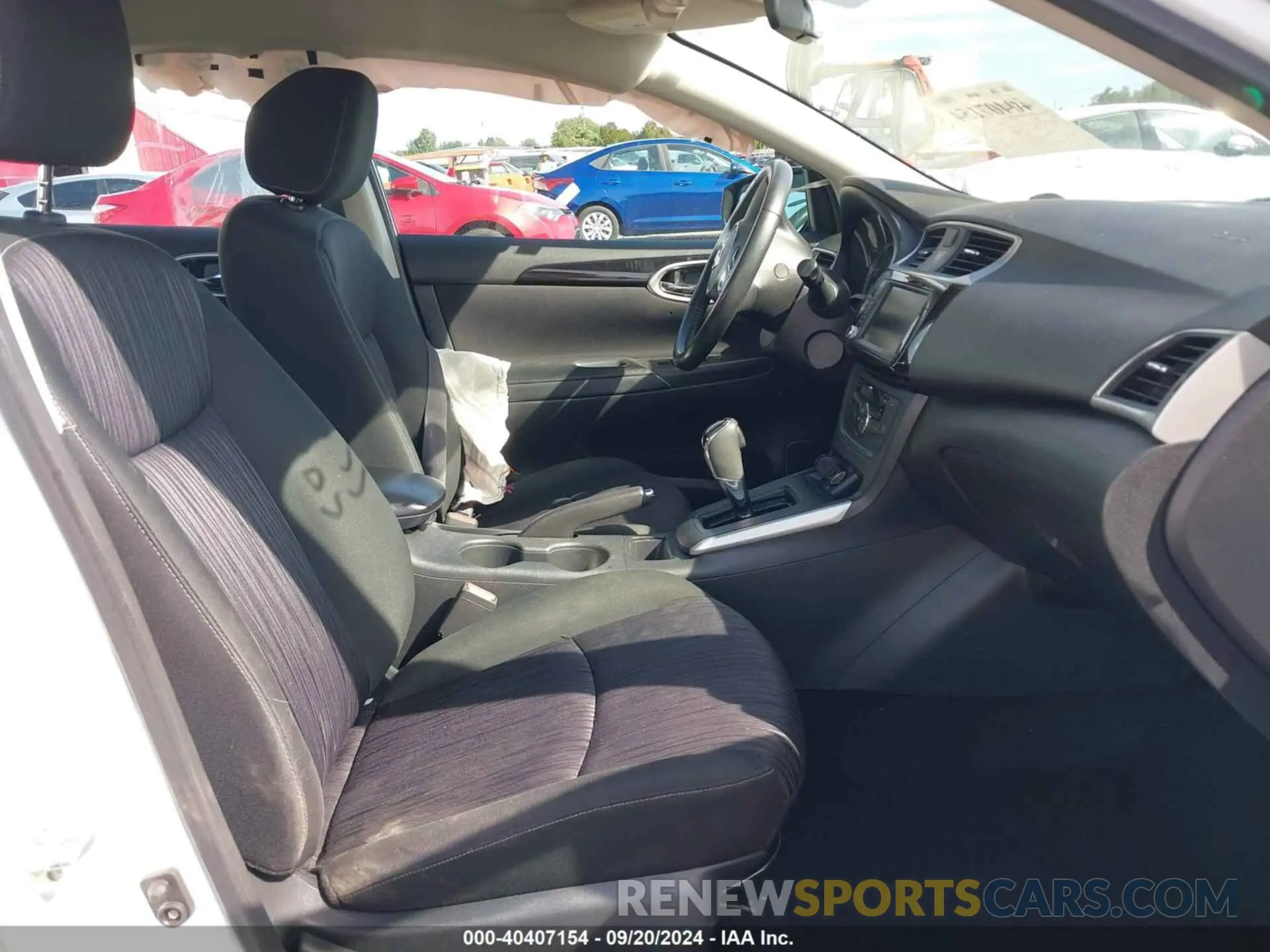 5 Photograph of a damaged car 3N1AB7AP0KY335919 NISSAN SENTRA 2019