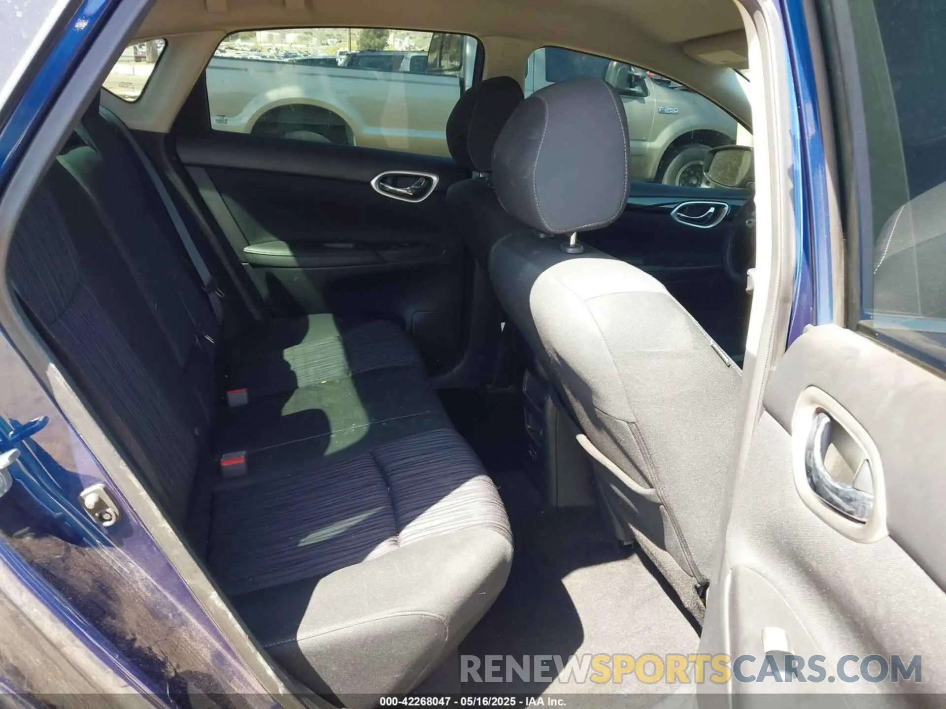 8 Photograph of a damaged car 3N1AB7AP0KY337816 NISSAN SENTRA 2019