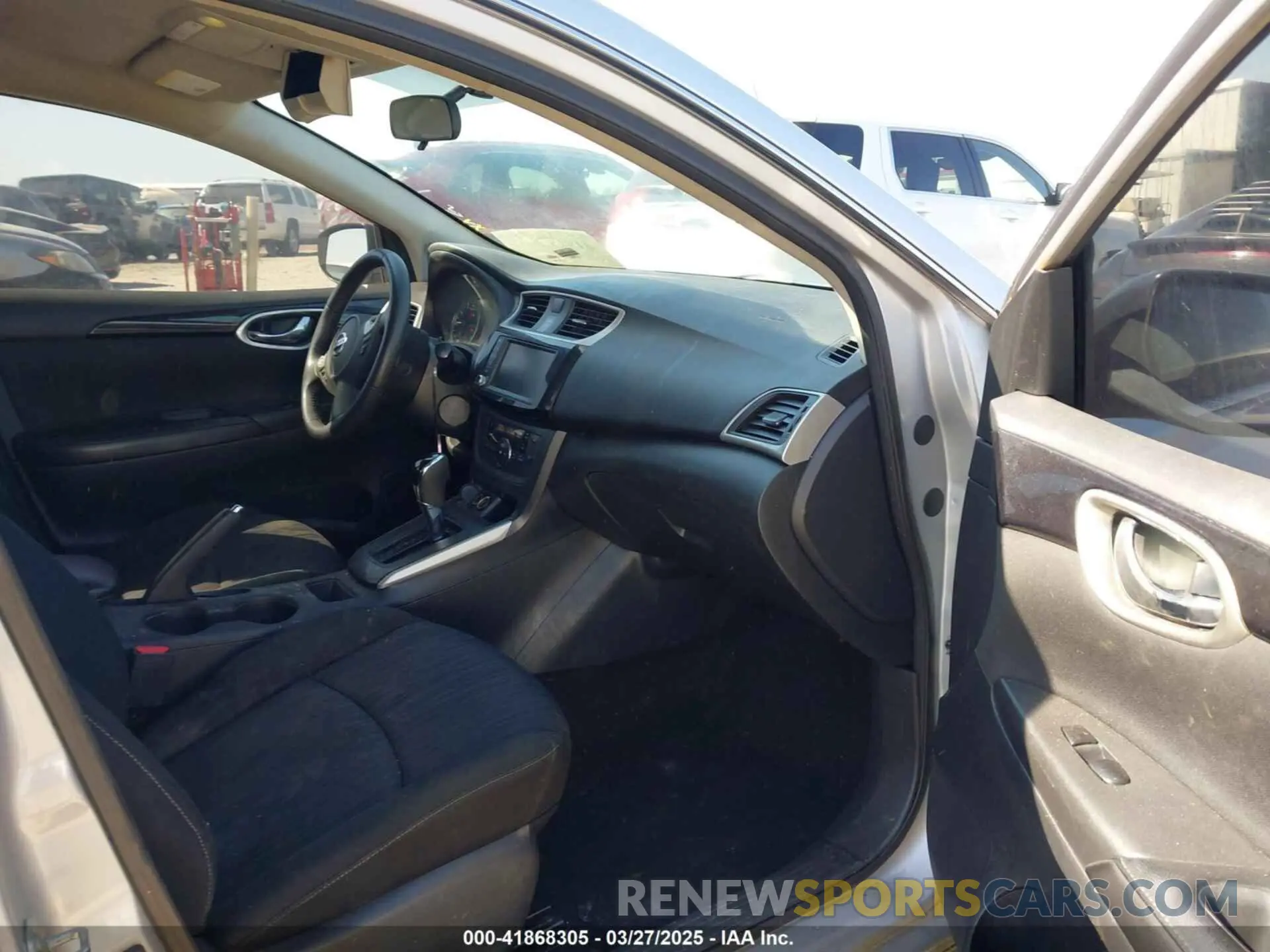 5 Photograph of a damaged car 3N1AB7AP0KY359797 NISSAN SENTRA 2019