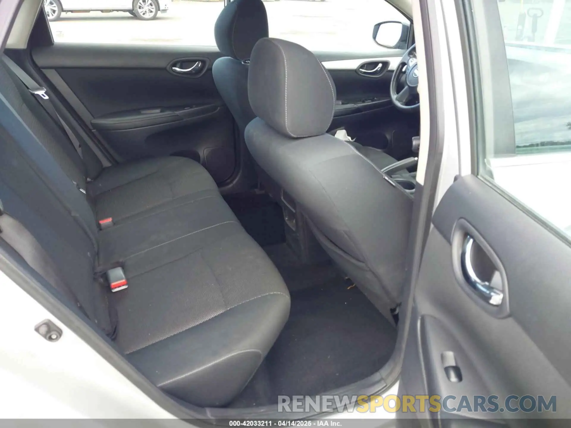8 Photograph of a damaged car 3N1AB7AP0KY362411 NISSAN SENTRA 2019