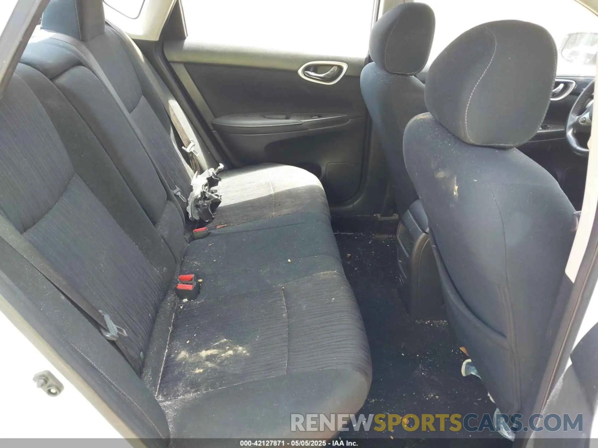 8 Photograph of a damaged car 3N1AB7AP0KY378544 NISSAN SENTRA 2019