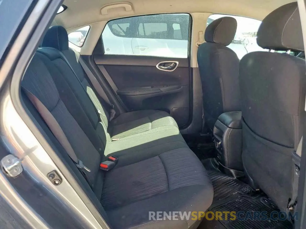 10 Photograph of a damaged car 3N1AB7AP0KY390824 NISSAN SENTRA 2019