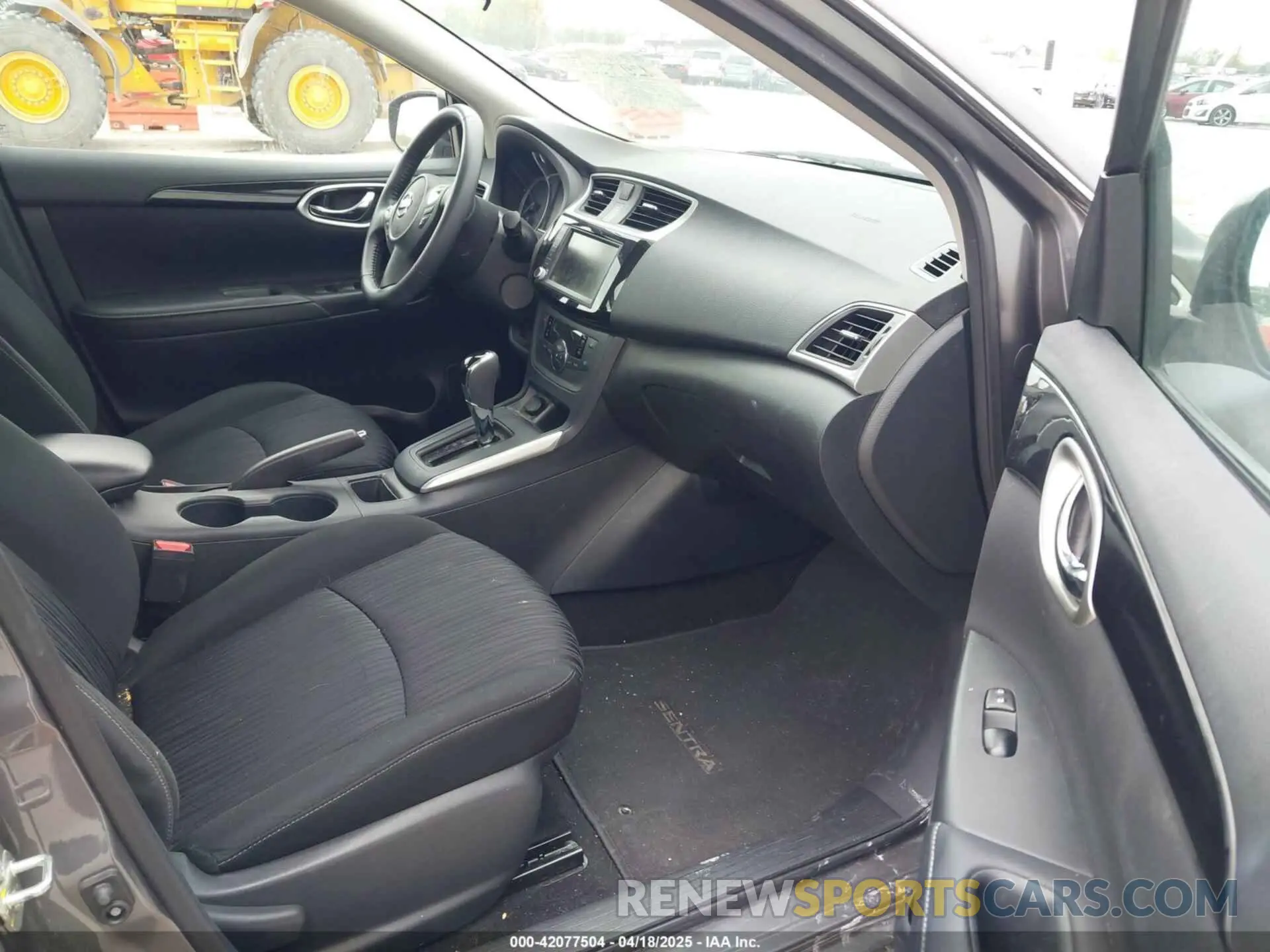 5 Photograph of a damaged car 3N1AB7AP0KY393710 NISSAN SENTRA 2019