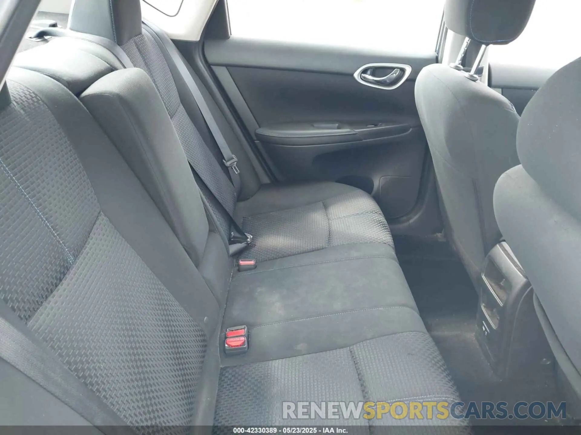 8 Photograph of a damaged car 3N1AB7AP0KY399927 NISSAN SENTRA 2019